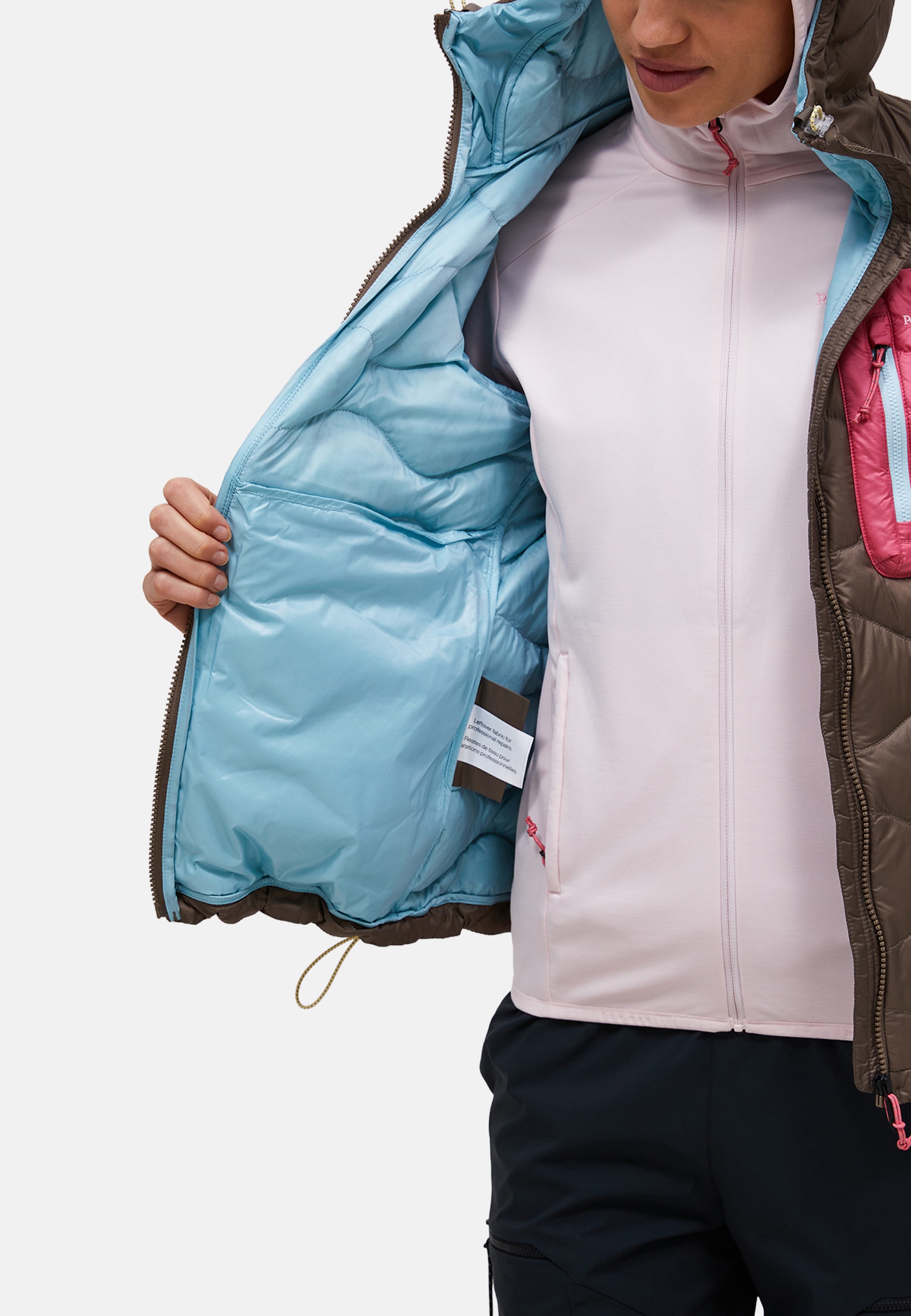 Peak Performance Daunenjacke »W Helium Utility Down Hood Jacket« wasserabweisend