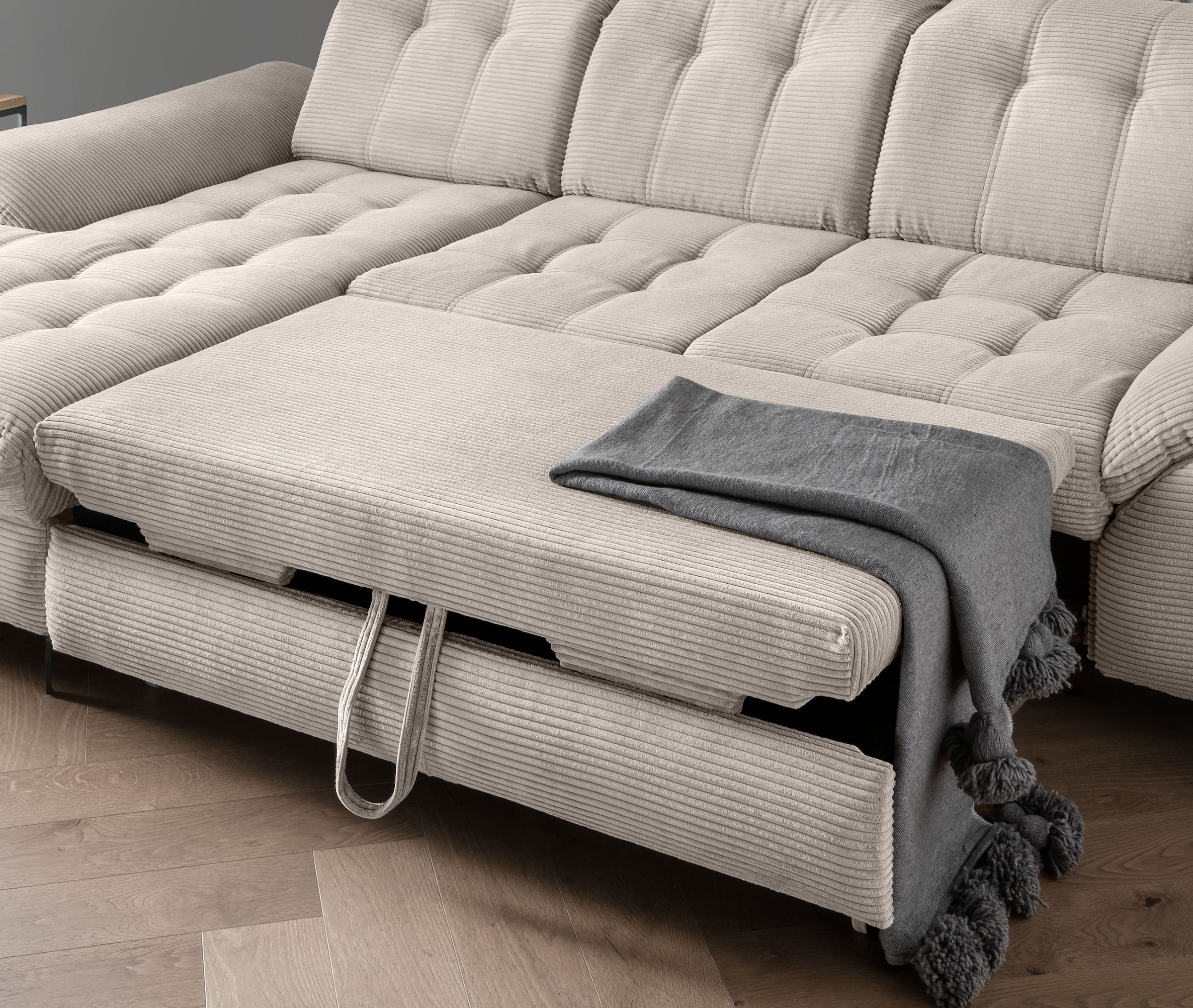 Home affaire Ecksofa »Lazio modern und bequem, schmale Armlehnen, tolle Detailverarbeitung« zwei verschiedene Fußfarben wählbar