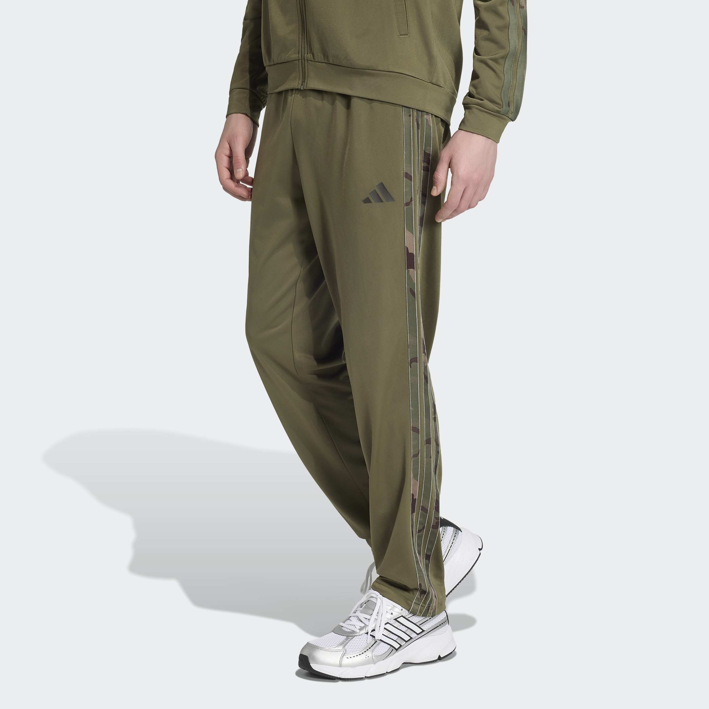 adidas Sportswear Sporthose "3-STREIFEN CAMOUFLAGE, REGULÄR GESCHNITTEN"