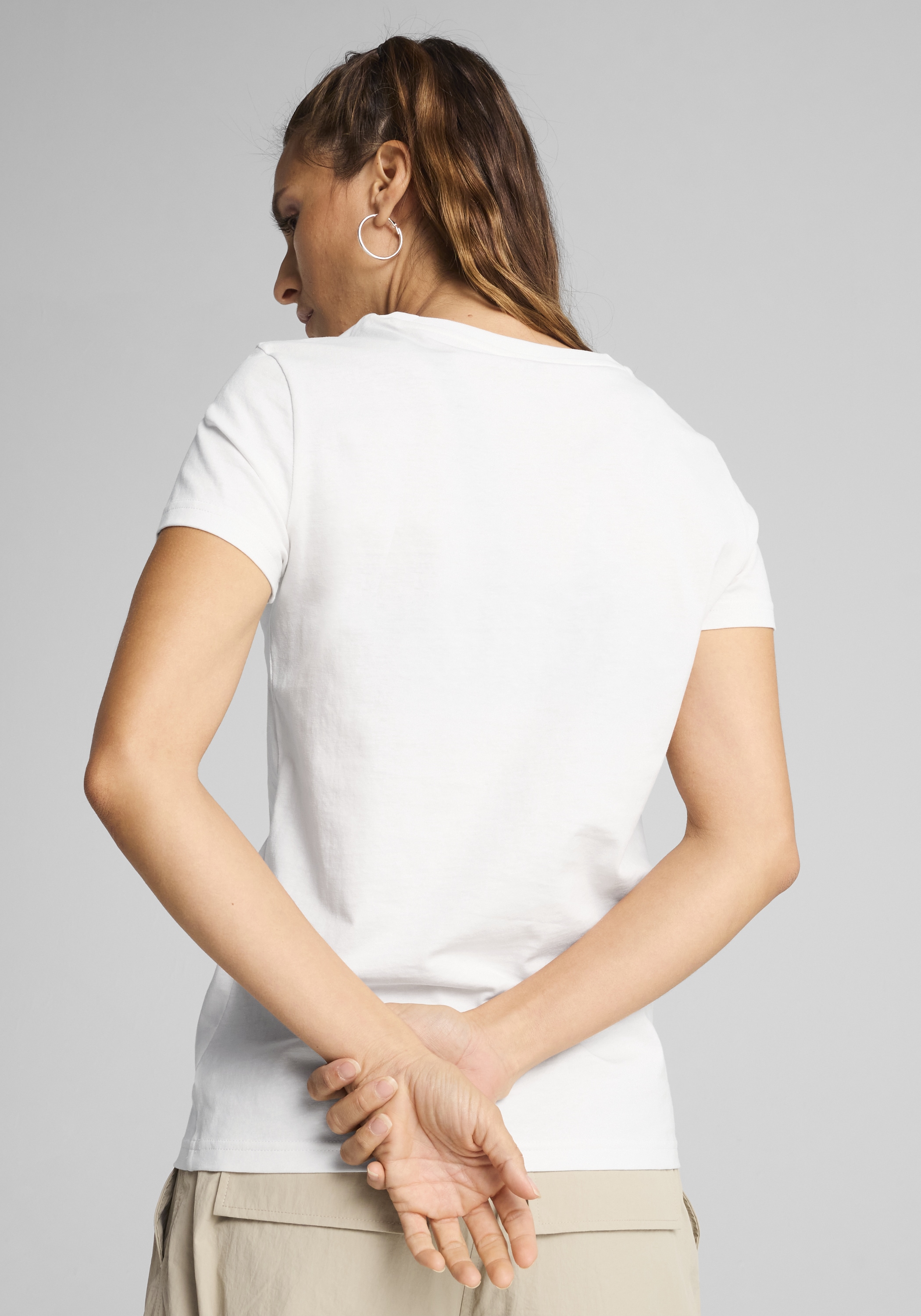 PUMA T-Shirt »ESS NO. 1 LOGO METALLIC TEE« Regular Fit, Kurzarm, Rundhalsausschnitt