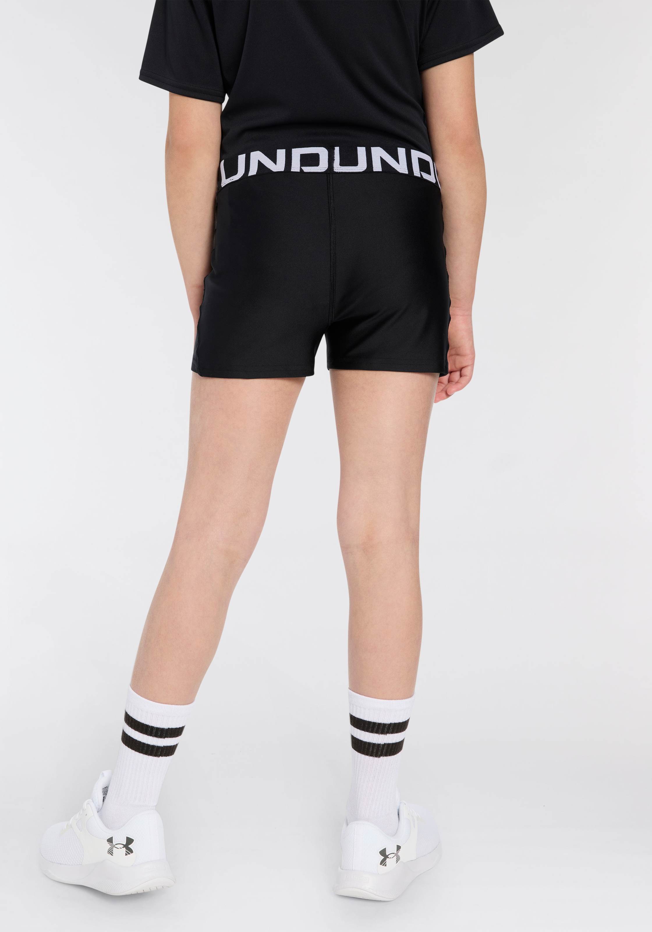 Under Armour® Trainingsshorts »HeatGear®«, Für Kinder - Perfekt für die warmen Tage. Hält dich kühl und trocken.