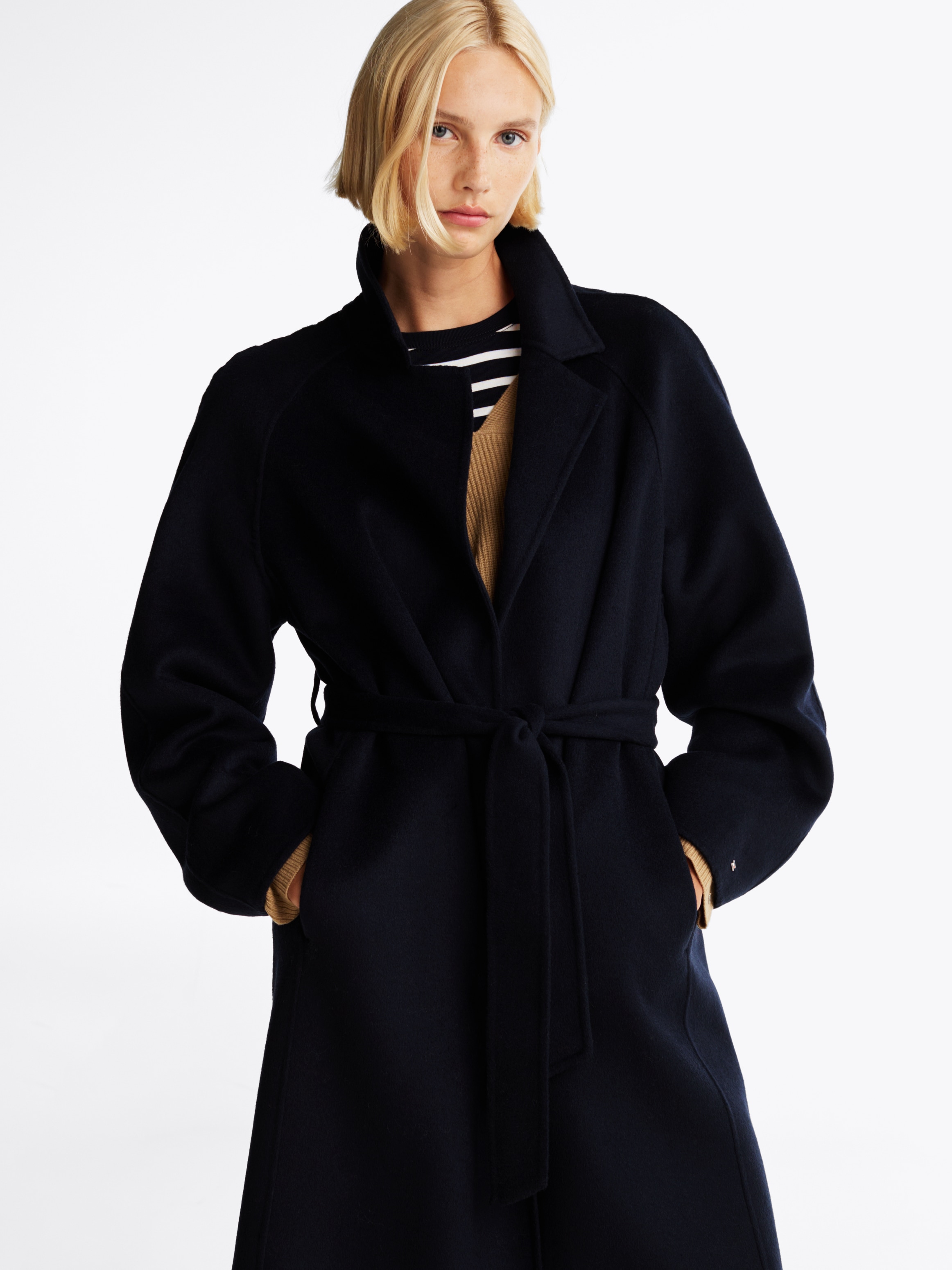 Tommy Hilfiger Kurzmantel »REG DF WOOL BELTED COAT«, mit Gürtel