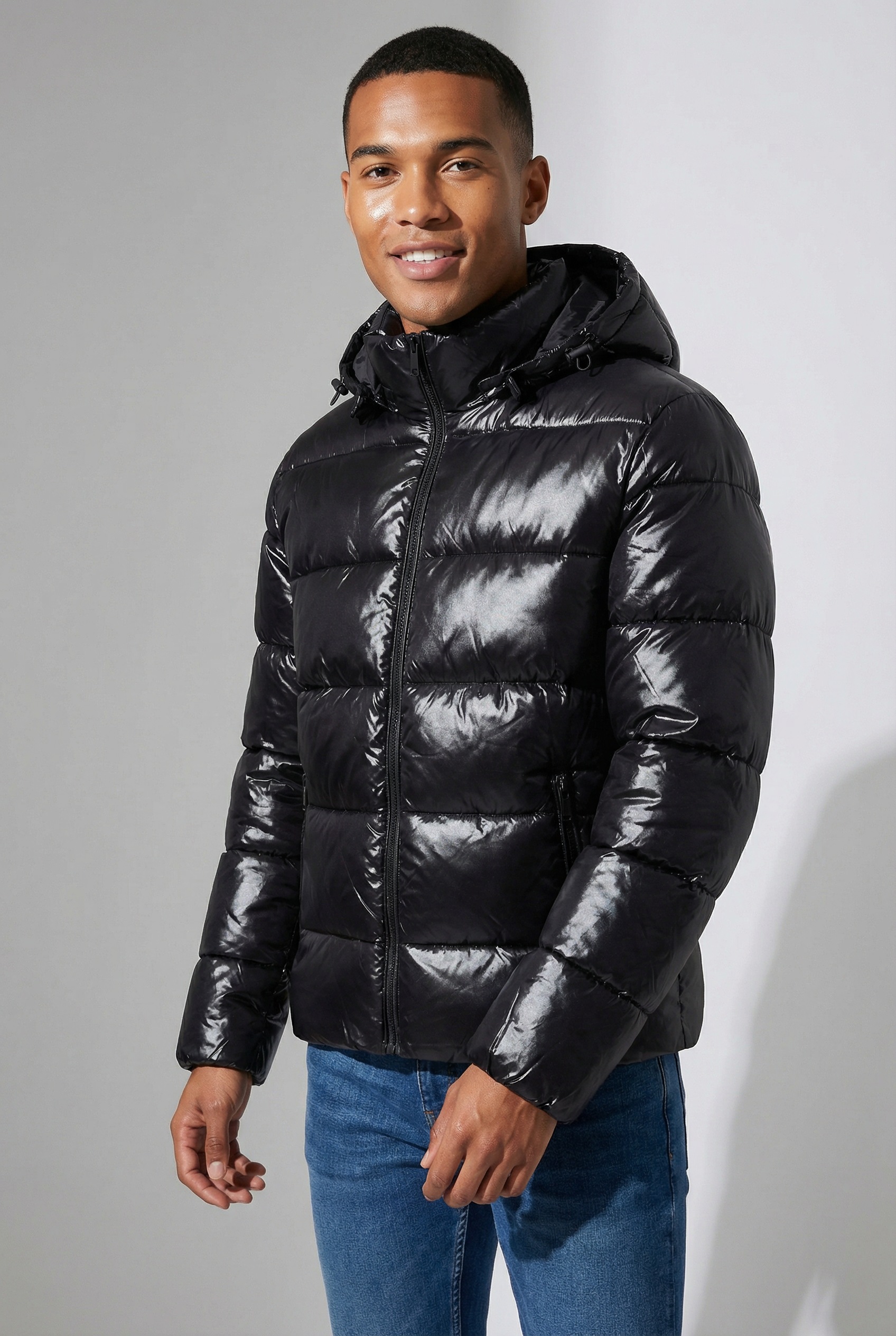 Calvin Klein Steppjacke mit Kapuze Kapuze, Regular Fit, glänzendes Material günstig online kaufen
