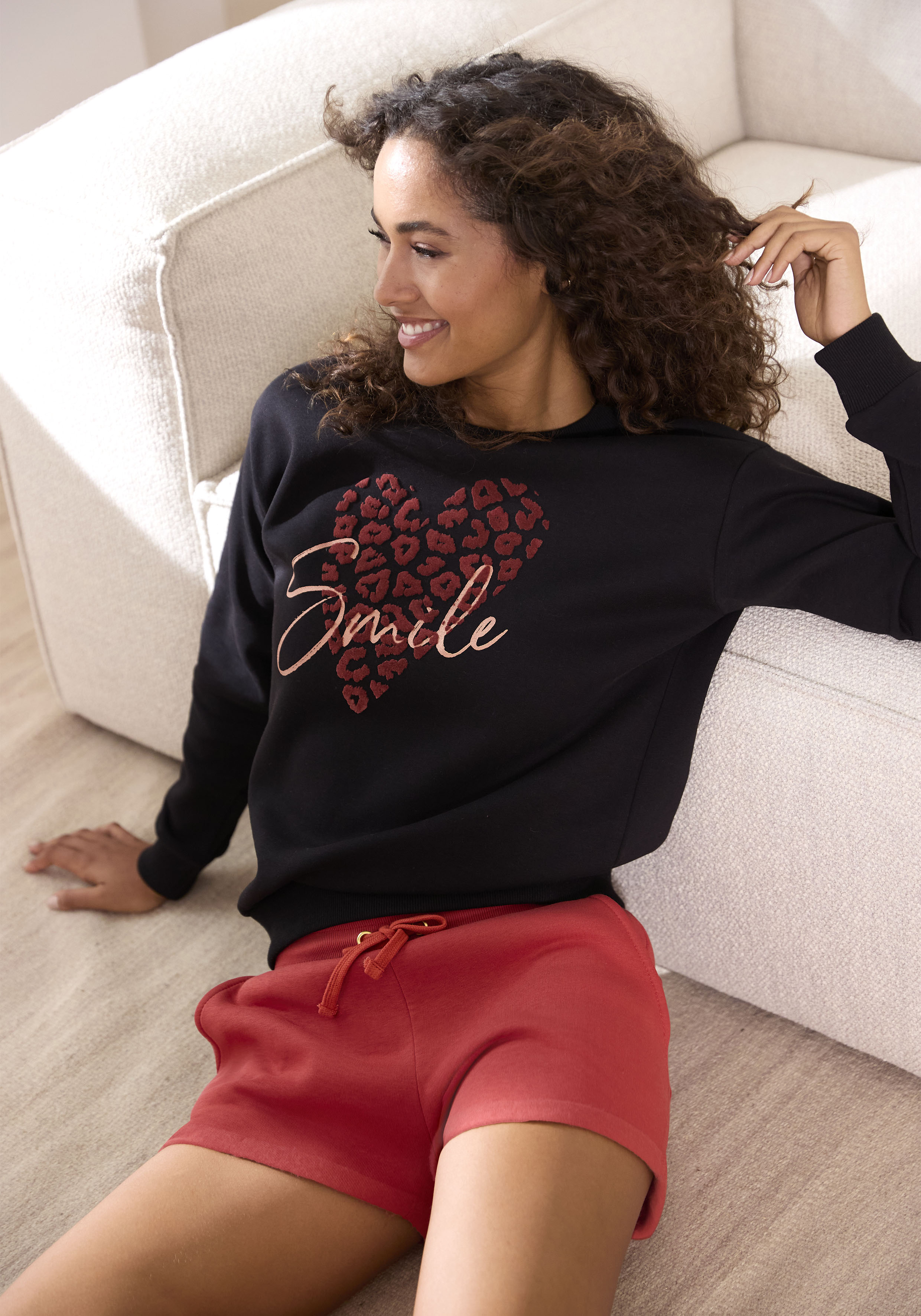 Thumbnail - LASCANA Sweatshorts Lounge-/Relaxshorts mit Bindeband, Loungewear