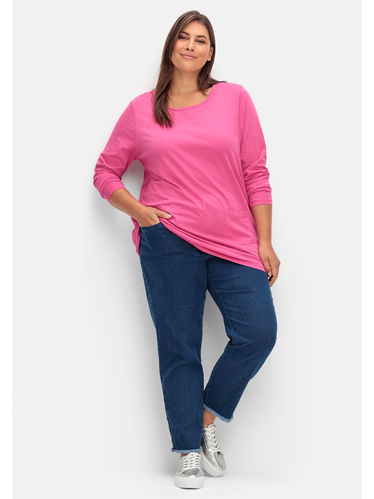 Sheego Longshirt Größen«, kaufen mit aufgesetzten | Taschen online »Große BAUR