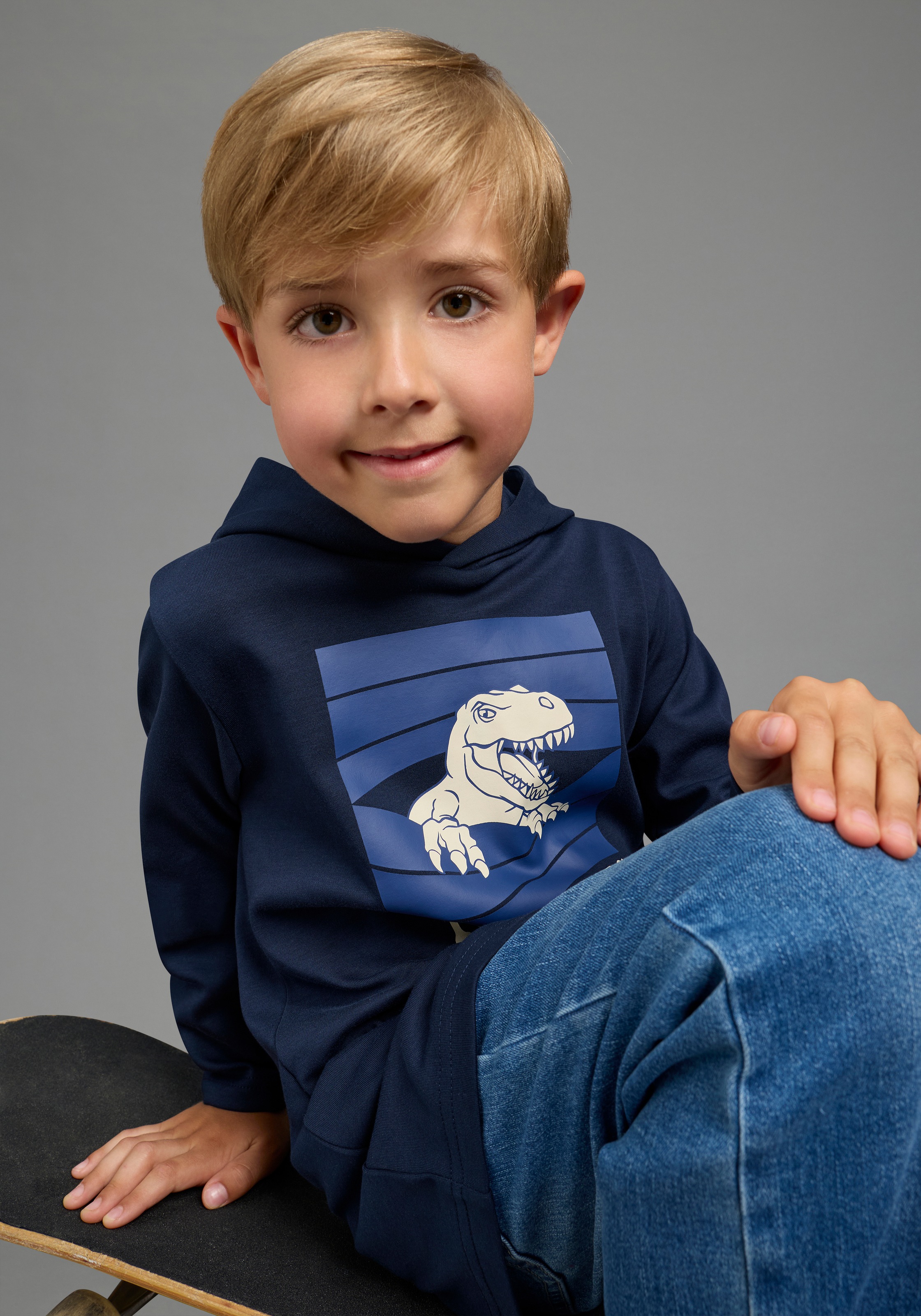Scout Kapuzenshirt »Kapuzenshirt mit coolem Dino-Druck - NEU von SCOUT« Shirt mit Spruch: NO RULES, langarm, modischer Stil