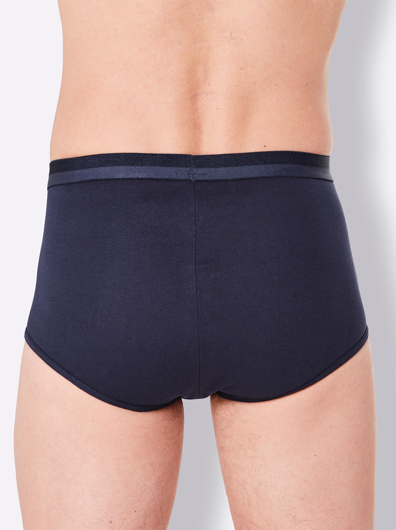 Kings Club Slip, (3 St.)