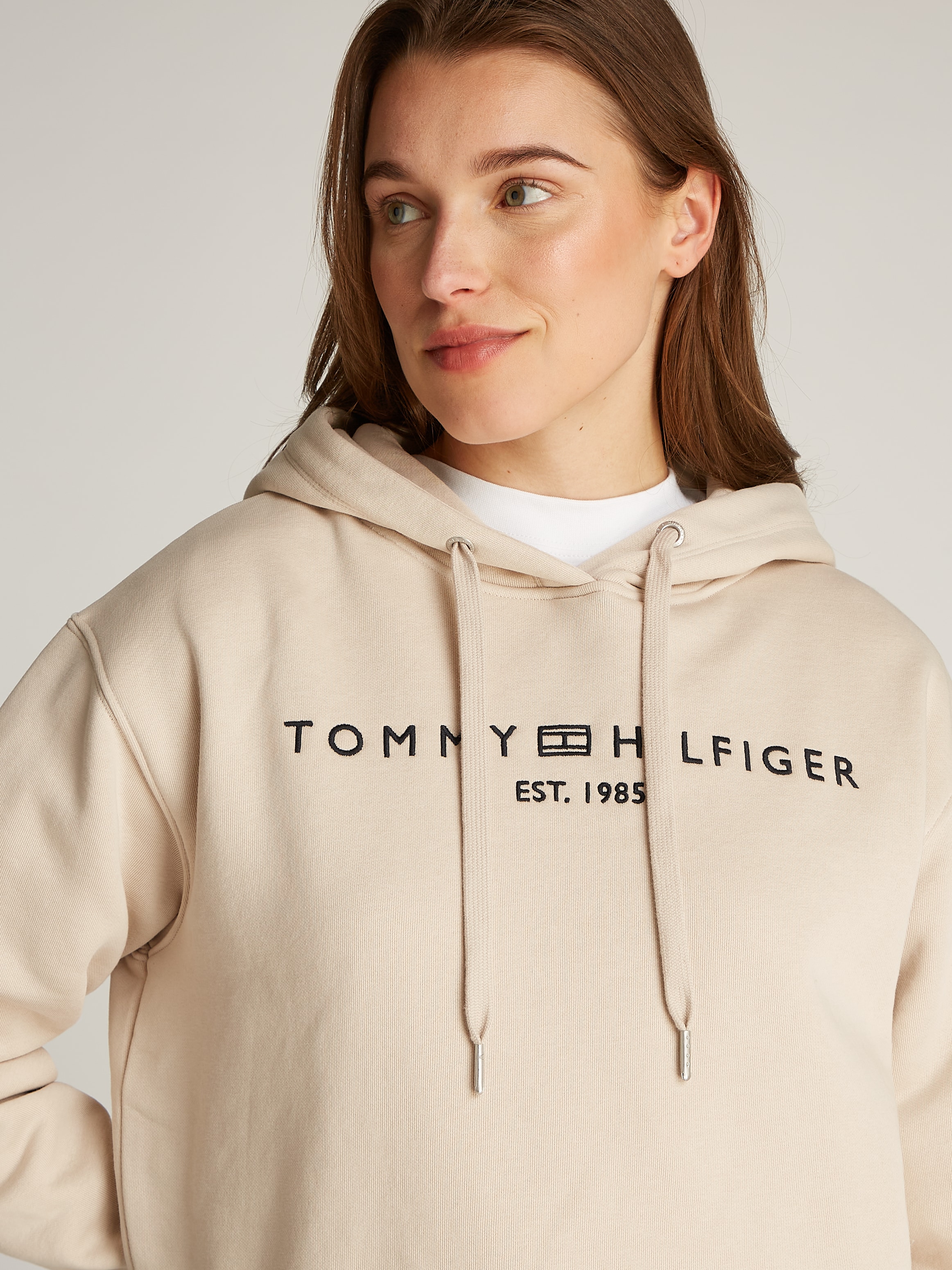 Tommy Hilfiger Kapuzensweatshirt »MDRN REG CORP LOGO HOODIE«, Mit Tommy Hilfiger Schriftzug