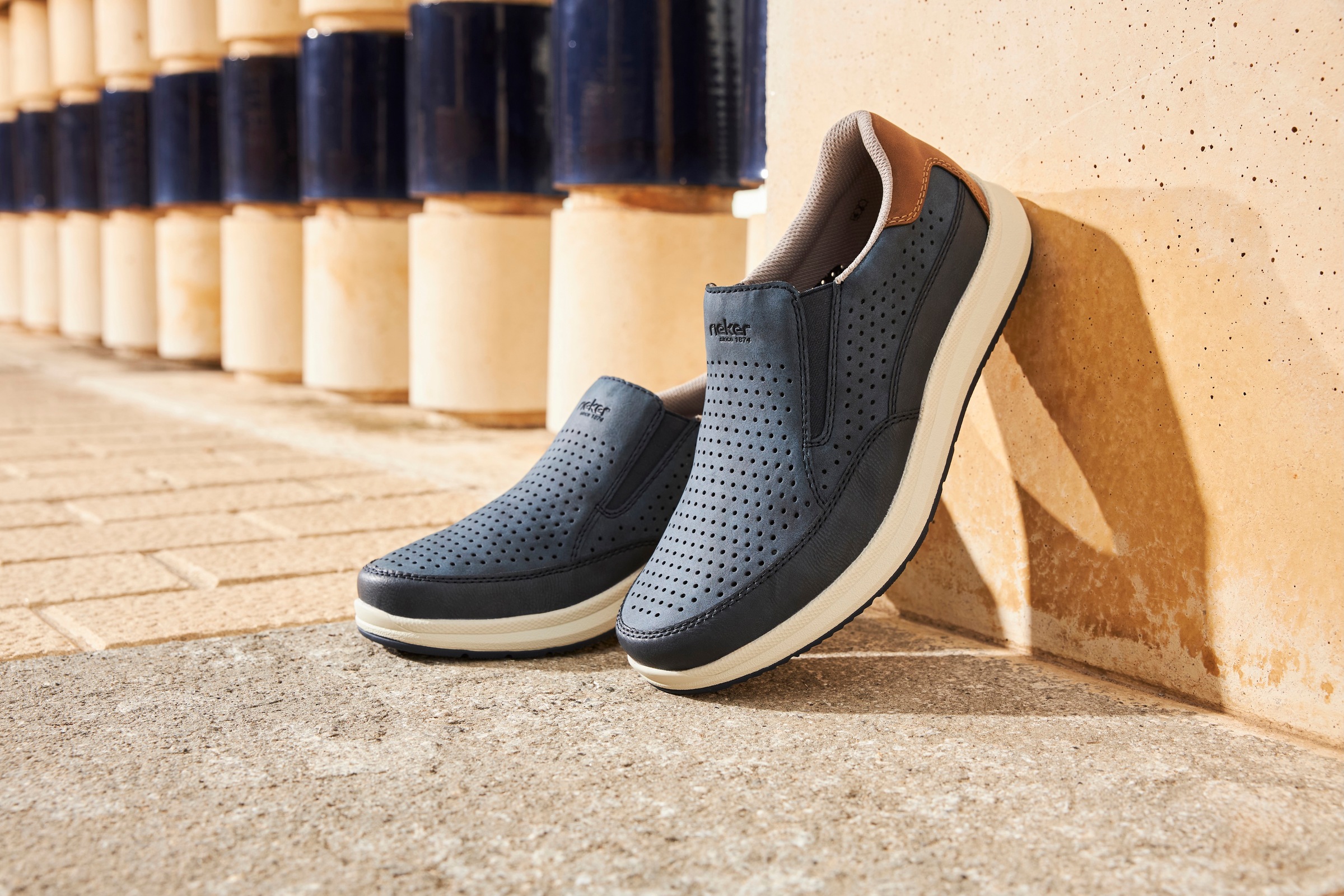 Rieker Slip-On Sneaker, Slipper, Schlupfschuh, Halbschuh mit seitlichen Str günstig online kaufen