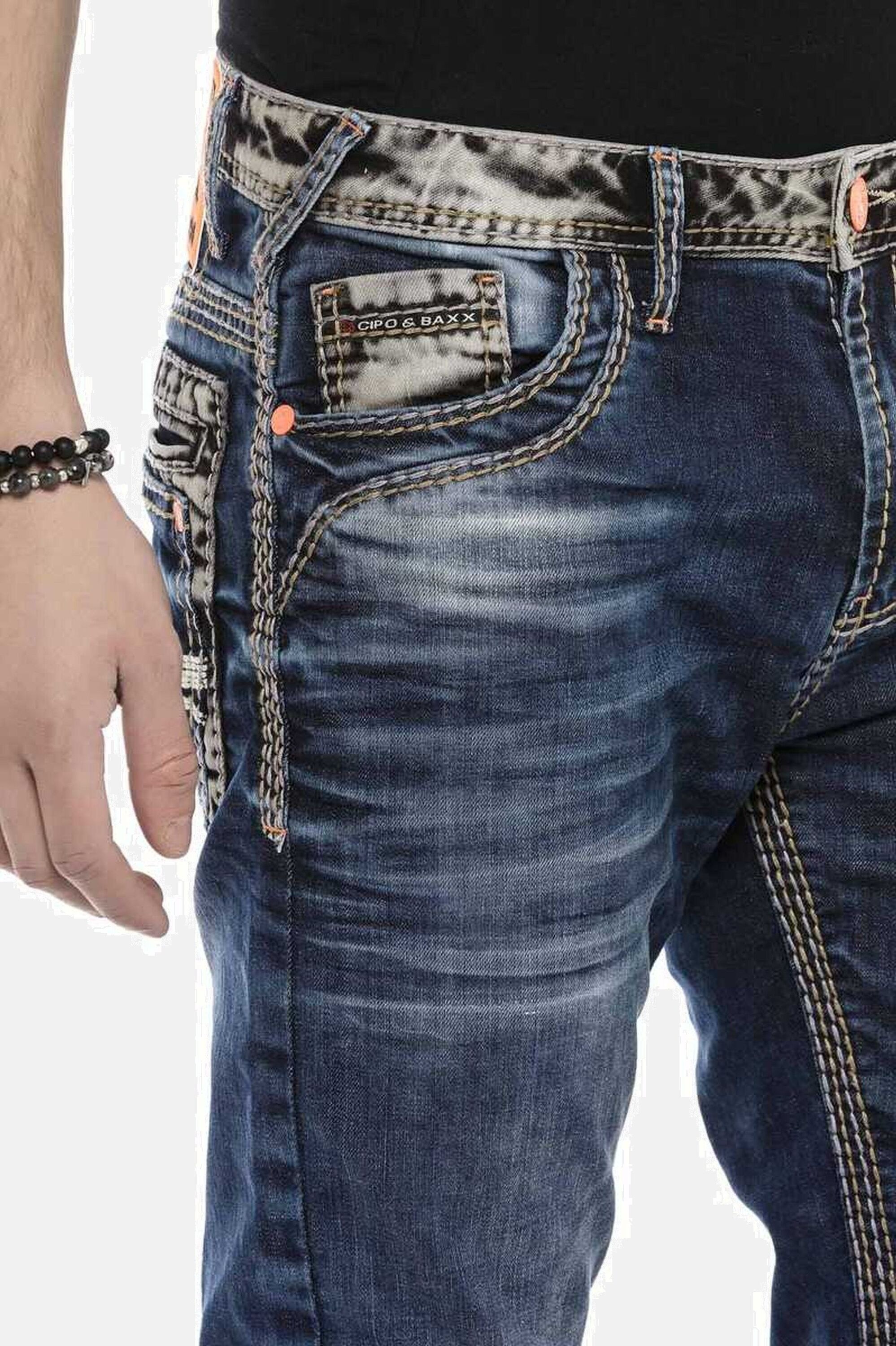 Cipo & Baxx Regular-fit-Jeans »DENIM«, bequeme Jeans mit breiten Ziernähten, CD593