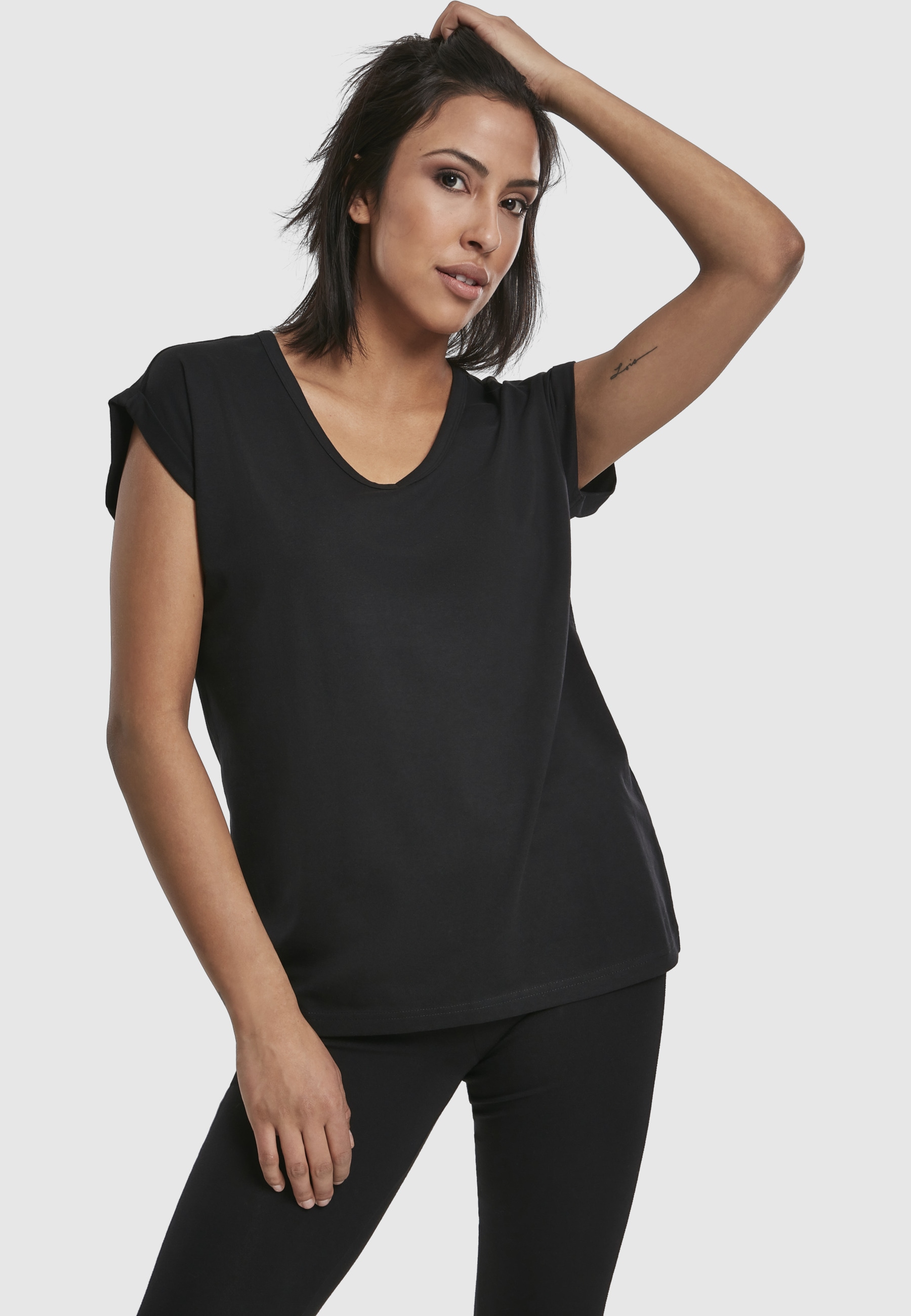 URBAN CLASSICS Kurzarmshirt »Urban Classics Damen Ladies Round V-Neck Extended Shoulder Tee« 1 Stk.
