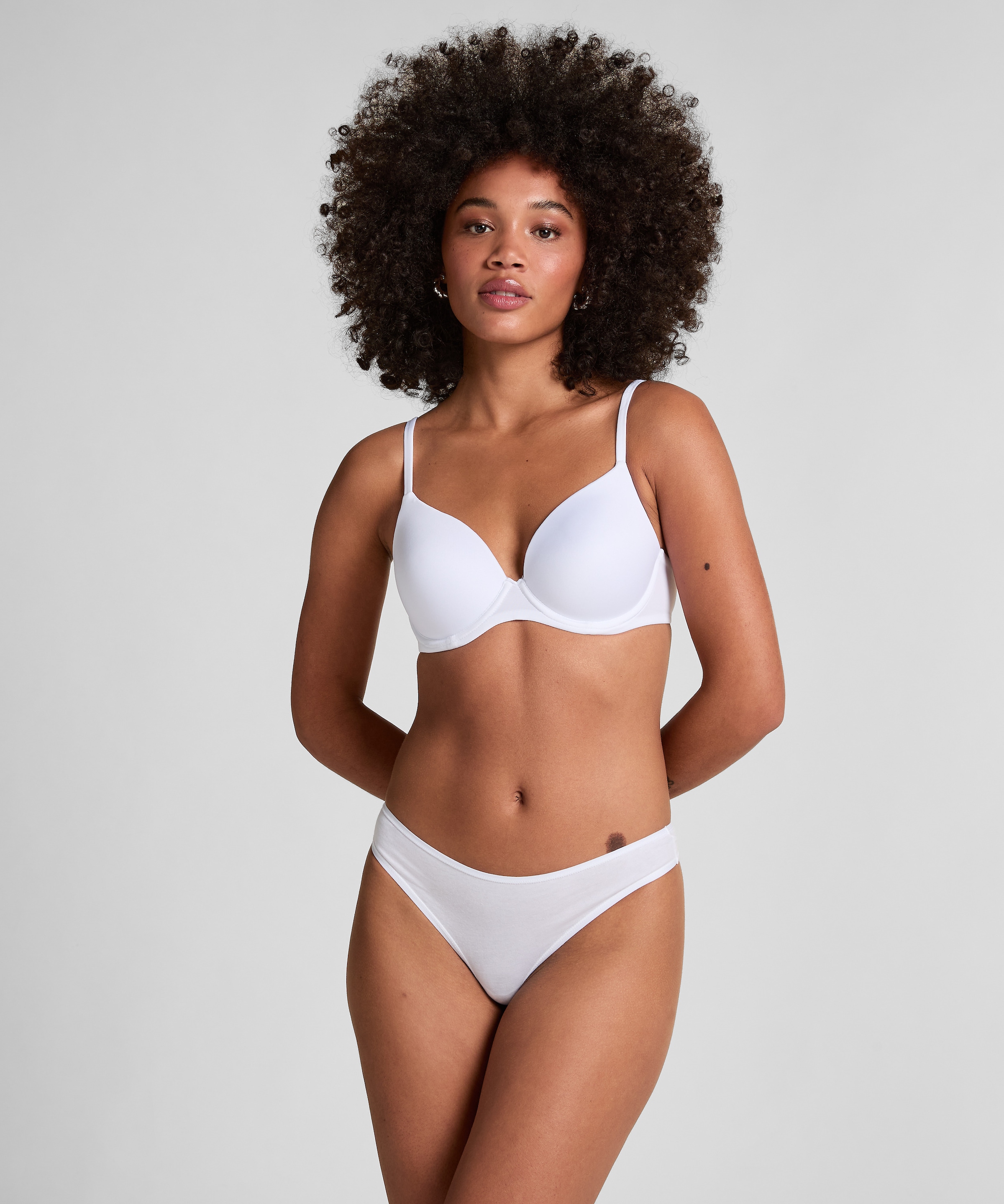 Hunkemöller Gemoldeter BH »Vorgeformter Bügel-BH Super soft«