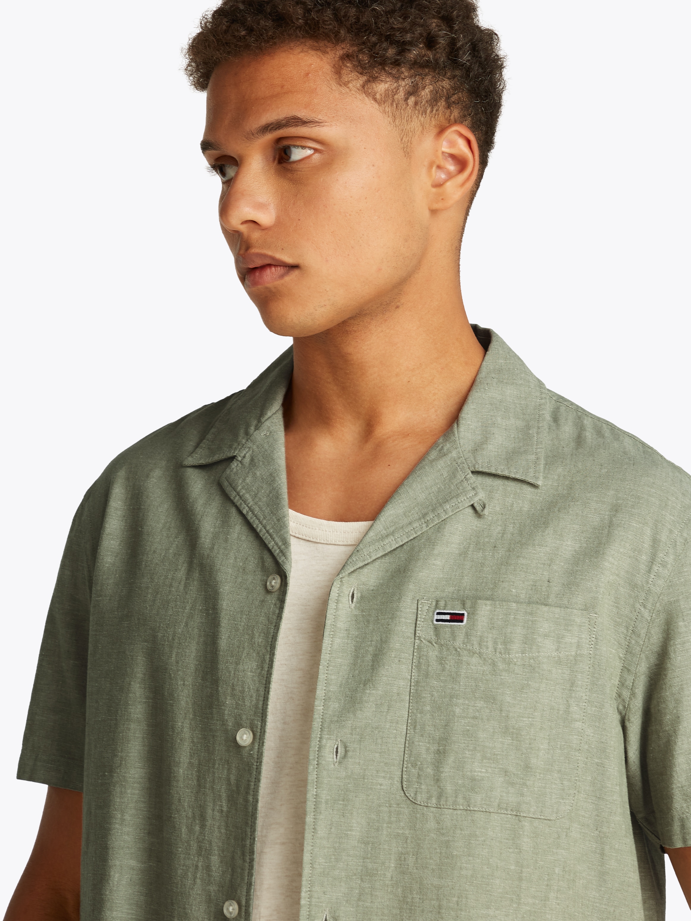 Tommy Jeans Plus Kurzarmhemd "TJM LINEN BLEND CAMP SS EXT", Mit V-Ausschnit günstig online kaufen