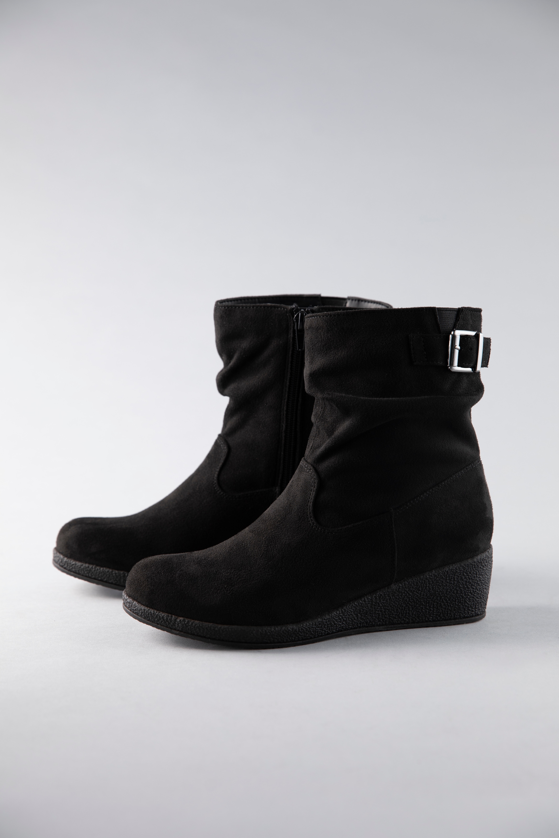 Aniston SHOES Keilstiefelette, Keilboots, Casual-Stiefelette mit slouchy Schaft - NEUE KOLLEKTION