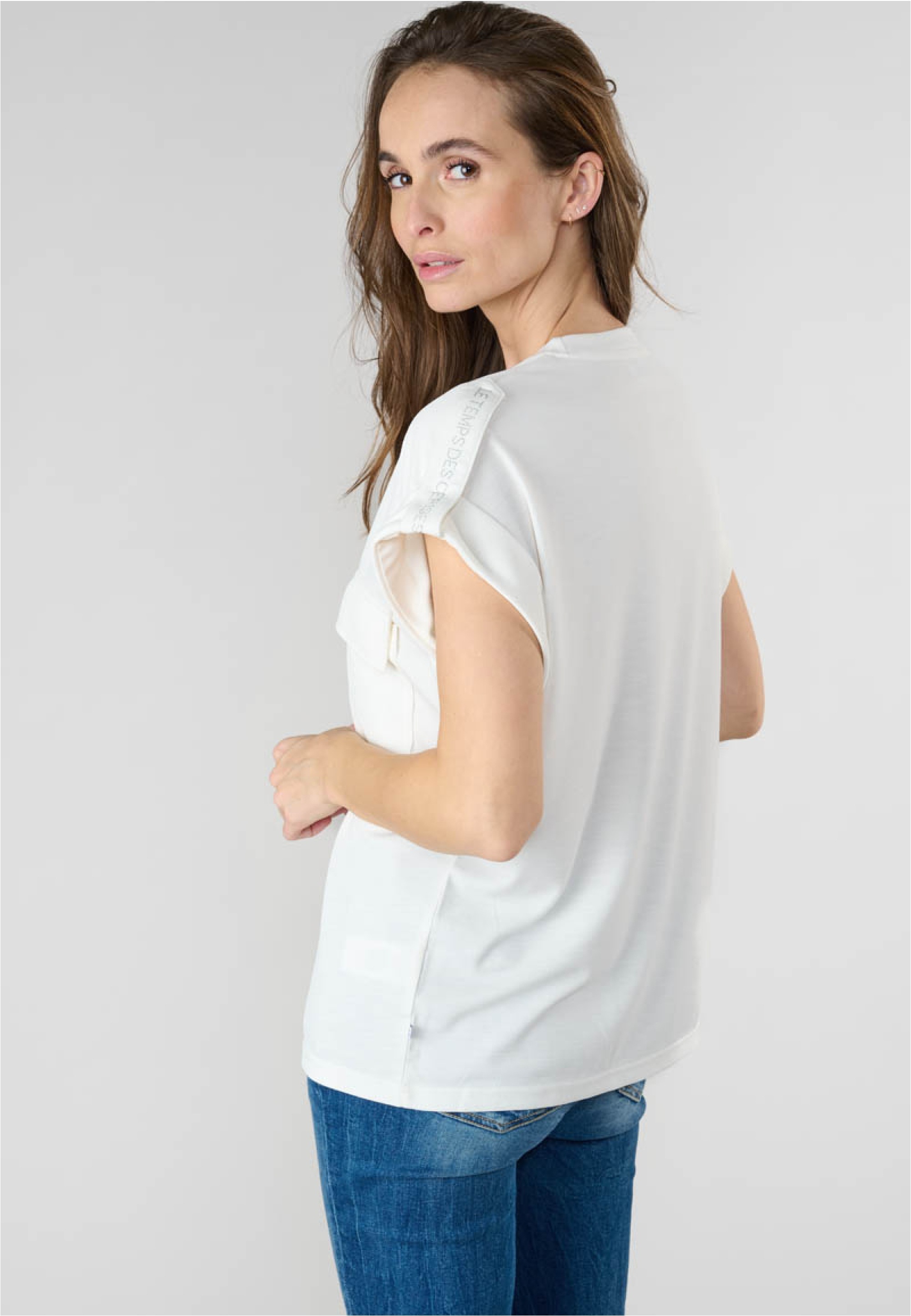Le Temps Des Cerises T-Shirt »FREESIA«, mit stylischen Brusttaschen