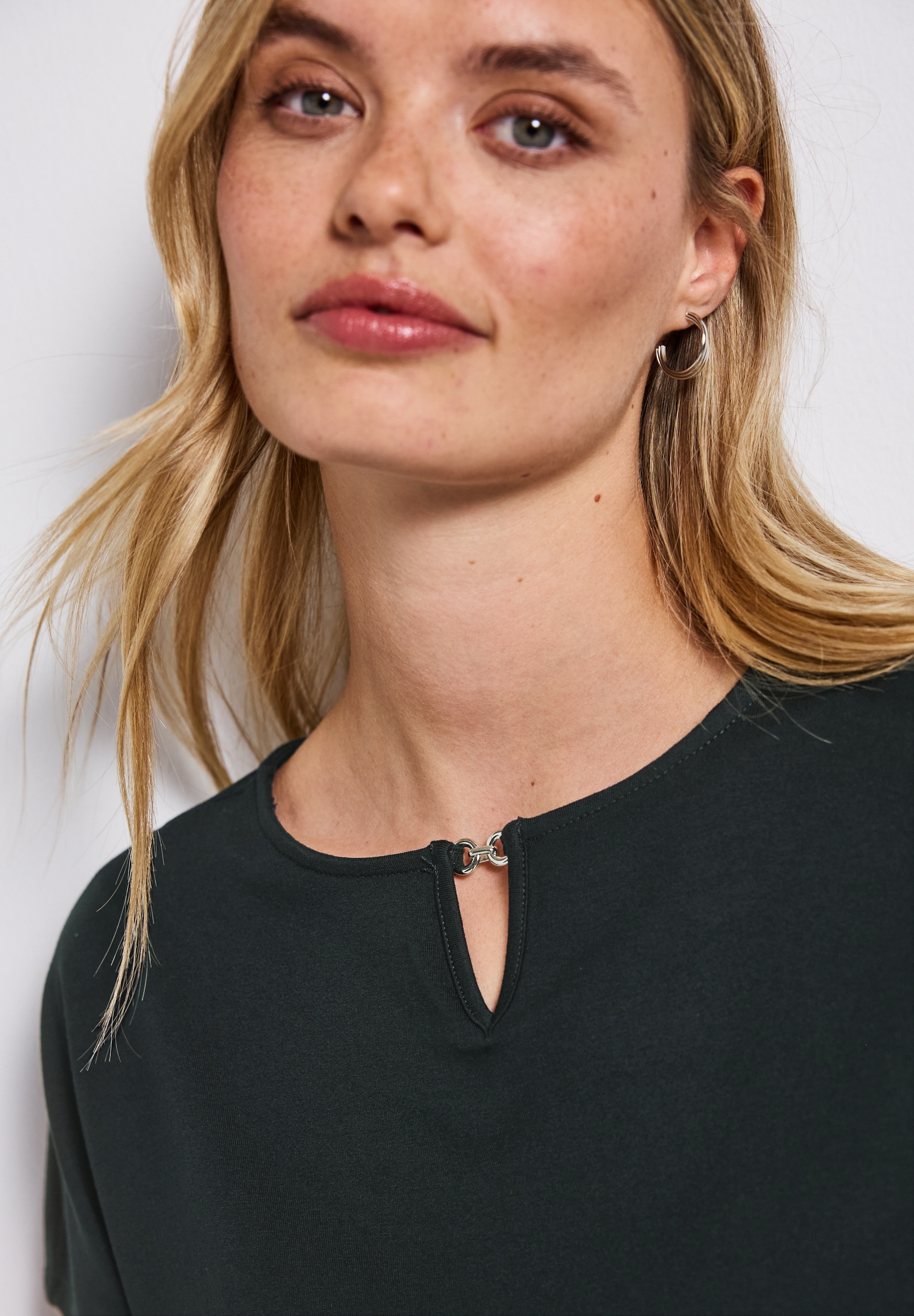 STREET ONE Shirttop, mit Cut-Out Detail
