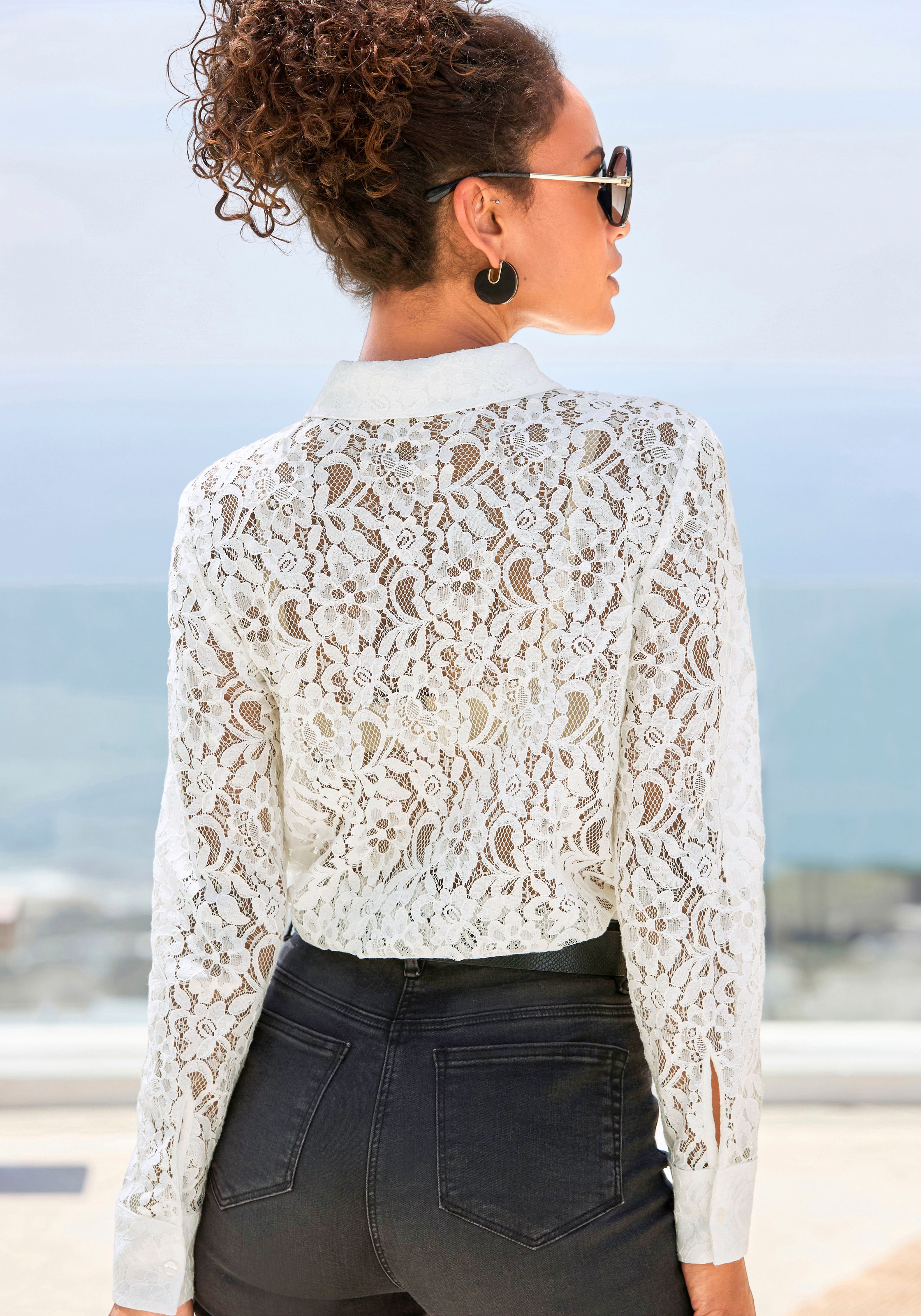 Thumbnail - LASCANA Spitzenbluse mit Hemdblusenkragen, Spitzenbluse, transparente Bluse, festlich