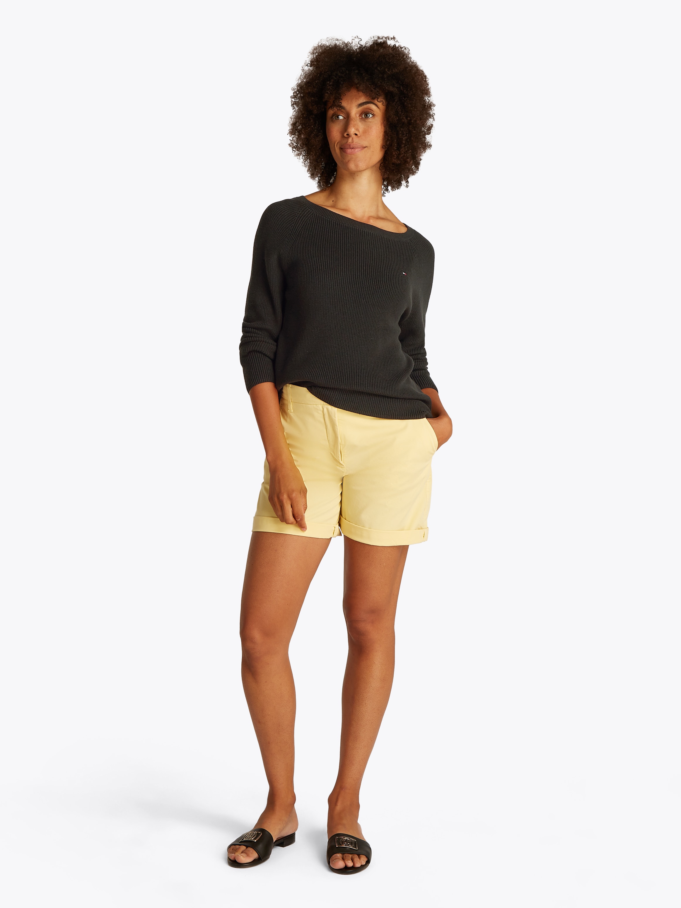 Tommy Hilfiger Strickpullover »CO CARDI FINE GG LS BOAT-NK SWT«, mit Raglanärmel, Logostickerei