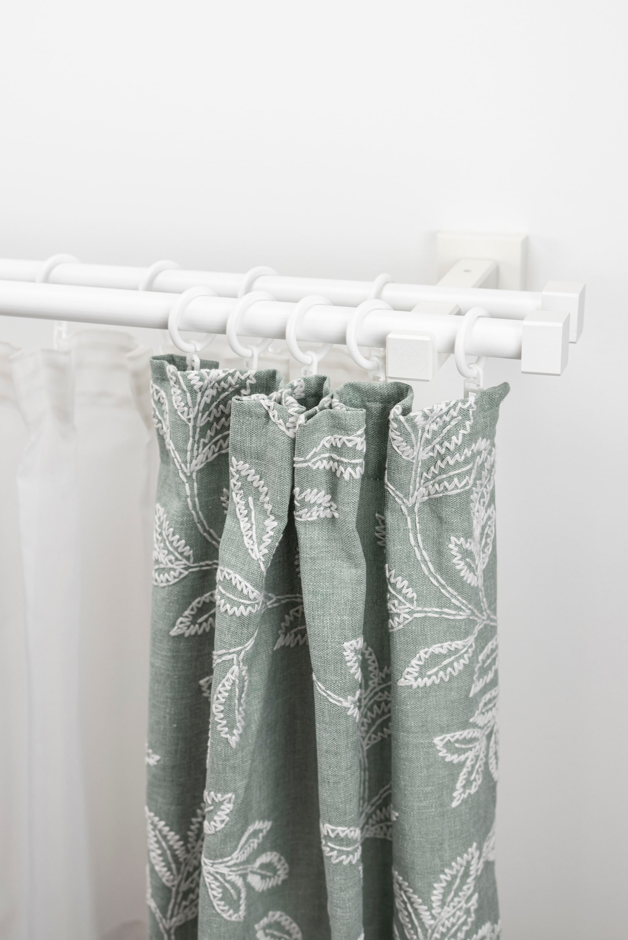 GARESA Gardinenstange "CUBUS" Ø 20 mm 2 läufig-läufig Wunschmaßlänge Vorhan günstig online kaufen