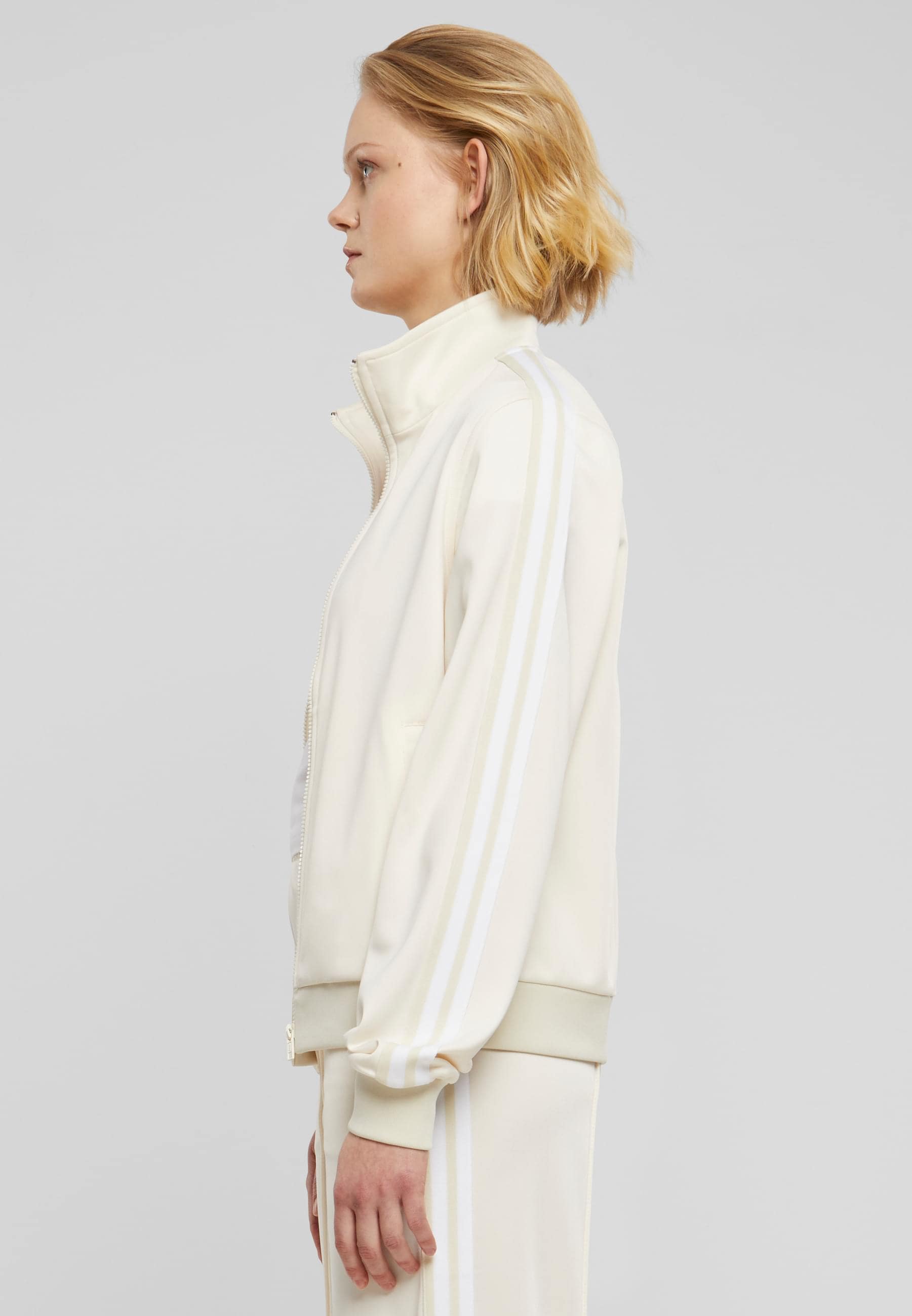 URBAN CLASSICS Trainingsjacke »Urban Classics Damen Ladies Retro Track Jacket«, (1 St.), ohne Kapuze