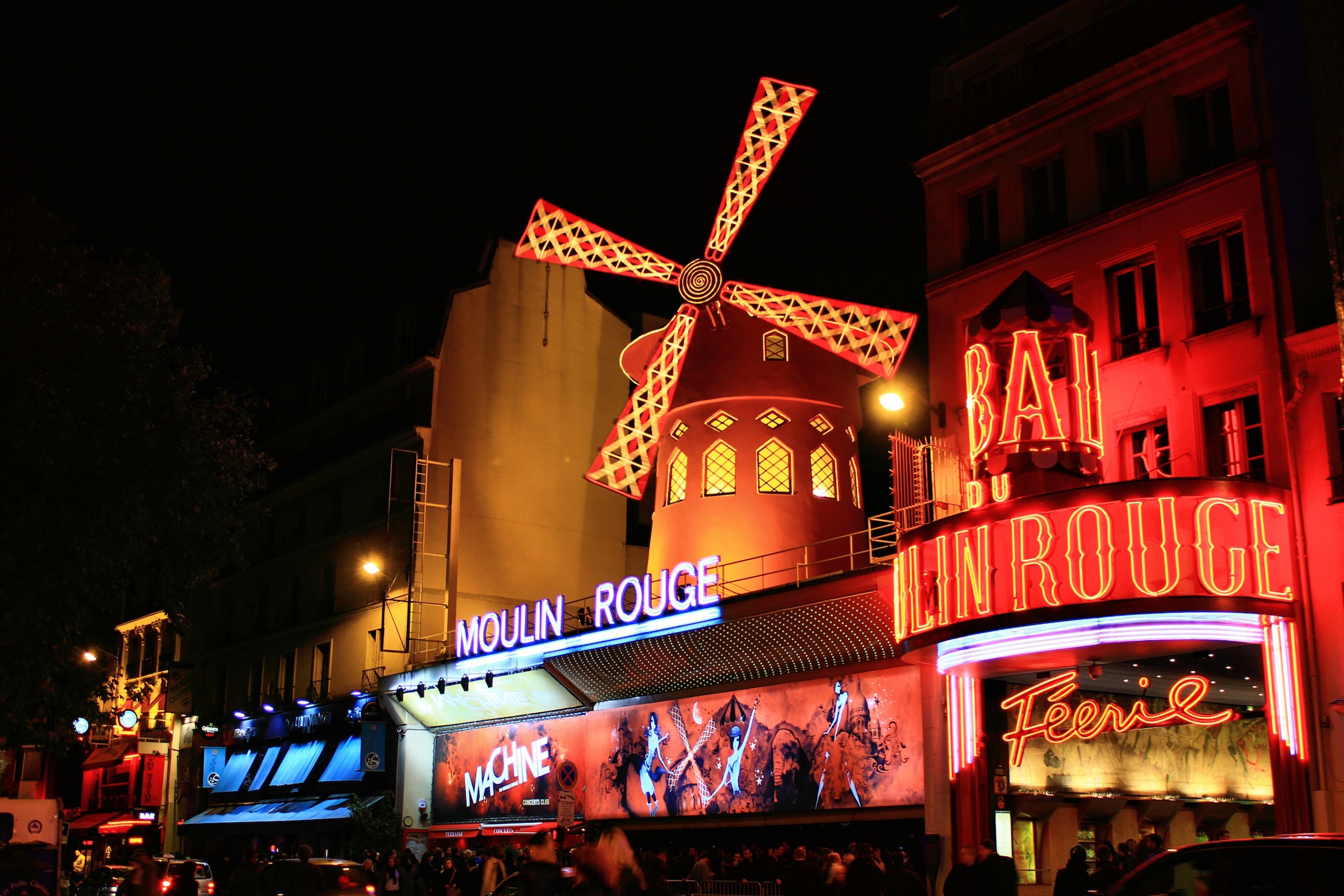 Papermoon Fototapete »MOULIN ROUGE-KABARETT PARIS NACHTCLUB VARIETE' MUSICAL«