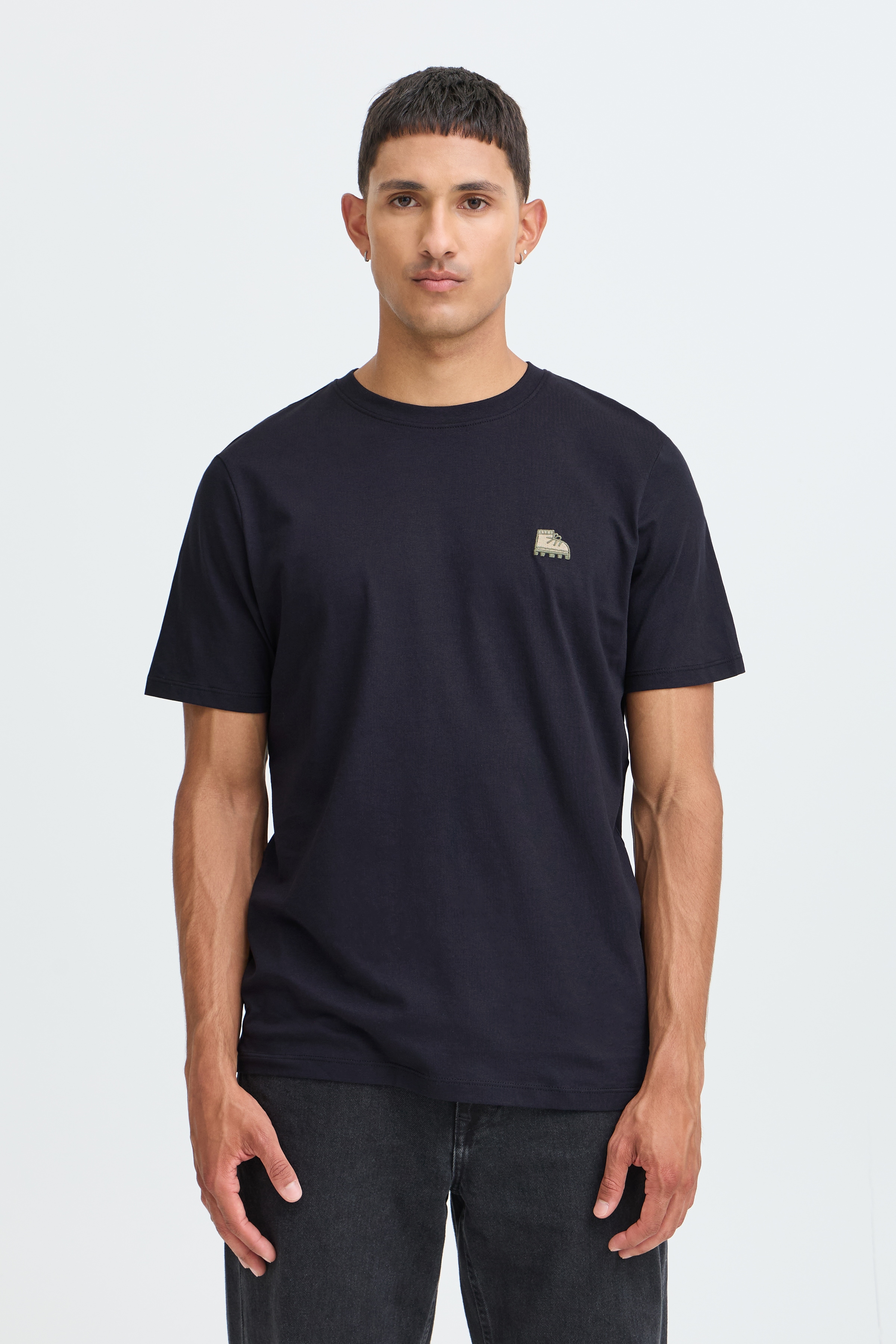 Blend Rundhalsshirt "BHLOGAN S/S EMB TEE" Baumwolle, regular fit