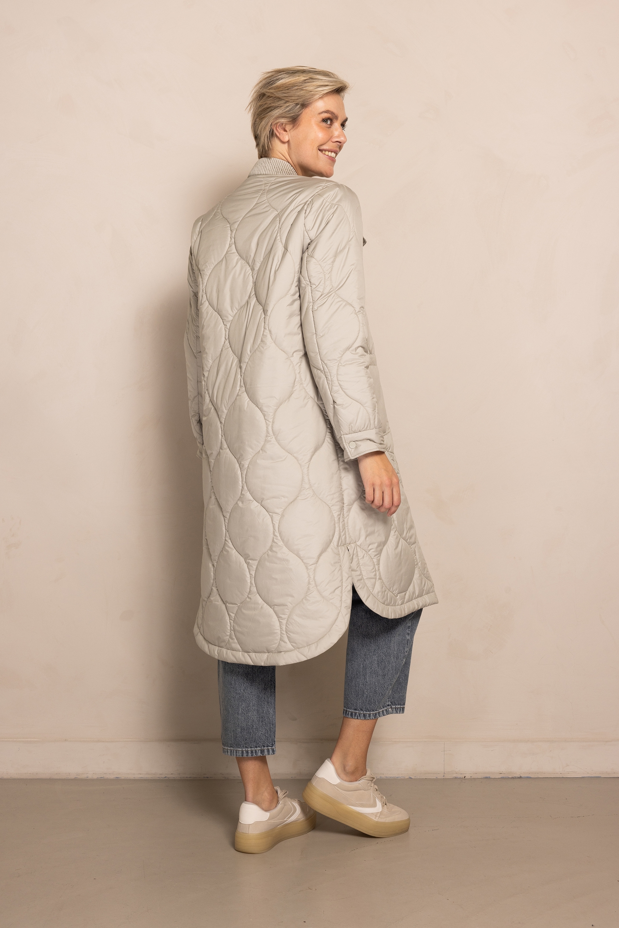 Zhrill Langjacke "ZHTARA", ohne Kapuze, mit leichter Steppung und Knopfleis günstig online kaufen