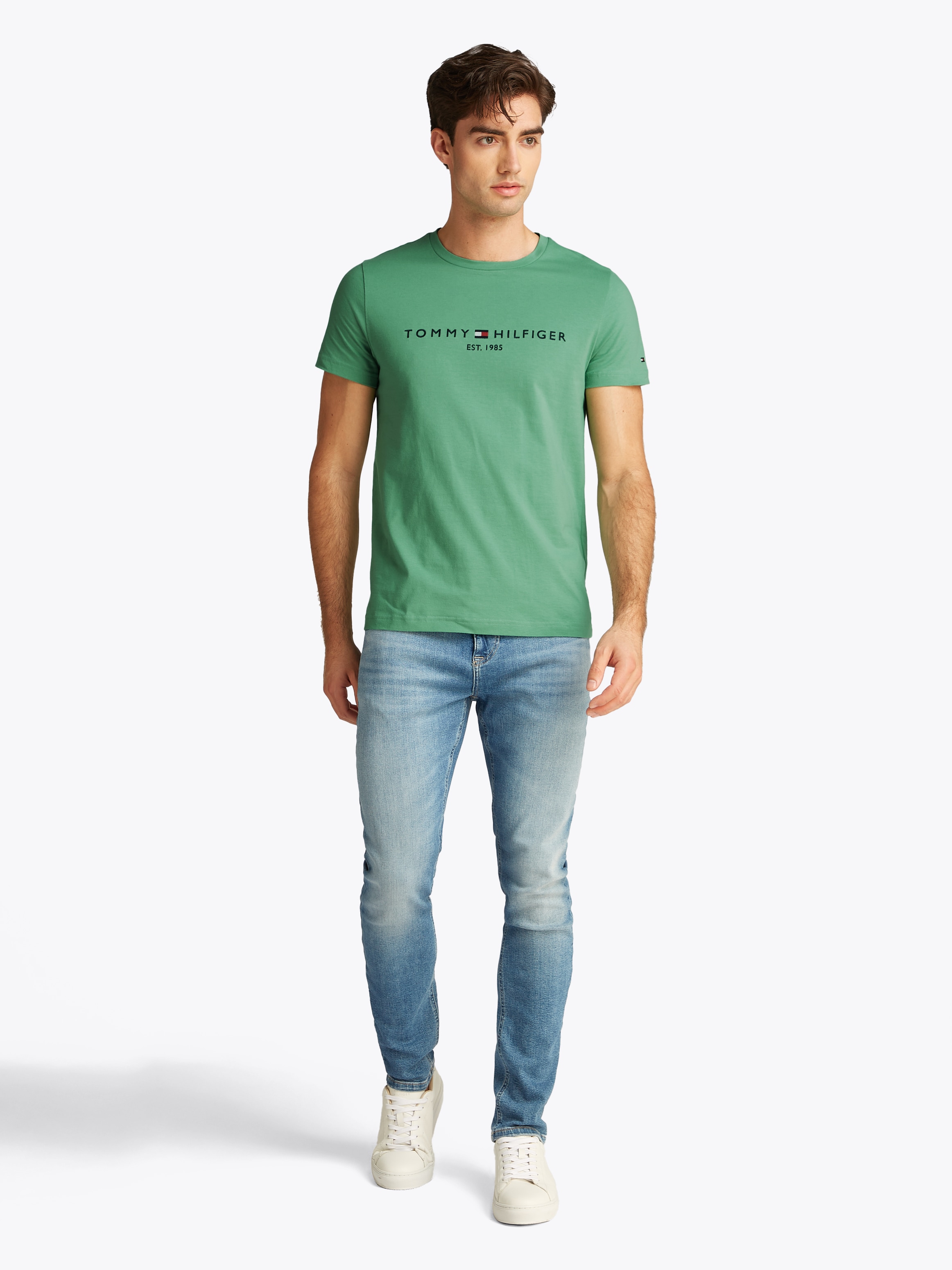 Tommy Hilfiger T-Shirt »TOMMY LOGO TEE«, aus reiner, nachhaltiger Baumwolle