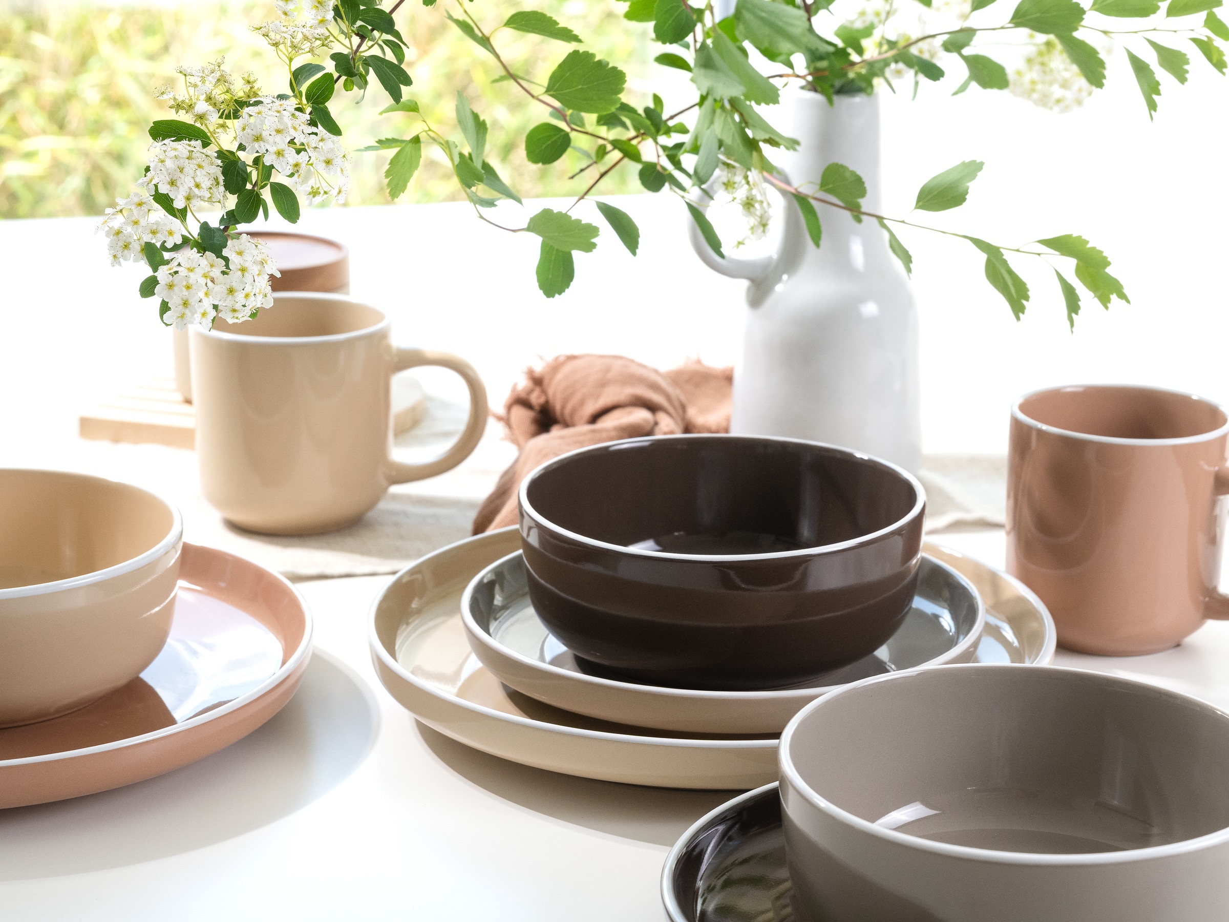 CreaTable Kombiservice »Nordic Mocha Mousse, Service 16-tlg.« Nordische Ästhetik, Glanzvolle Glasur