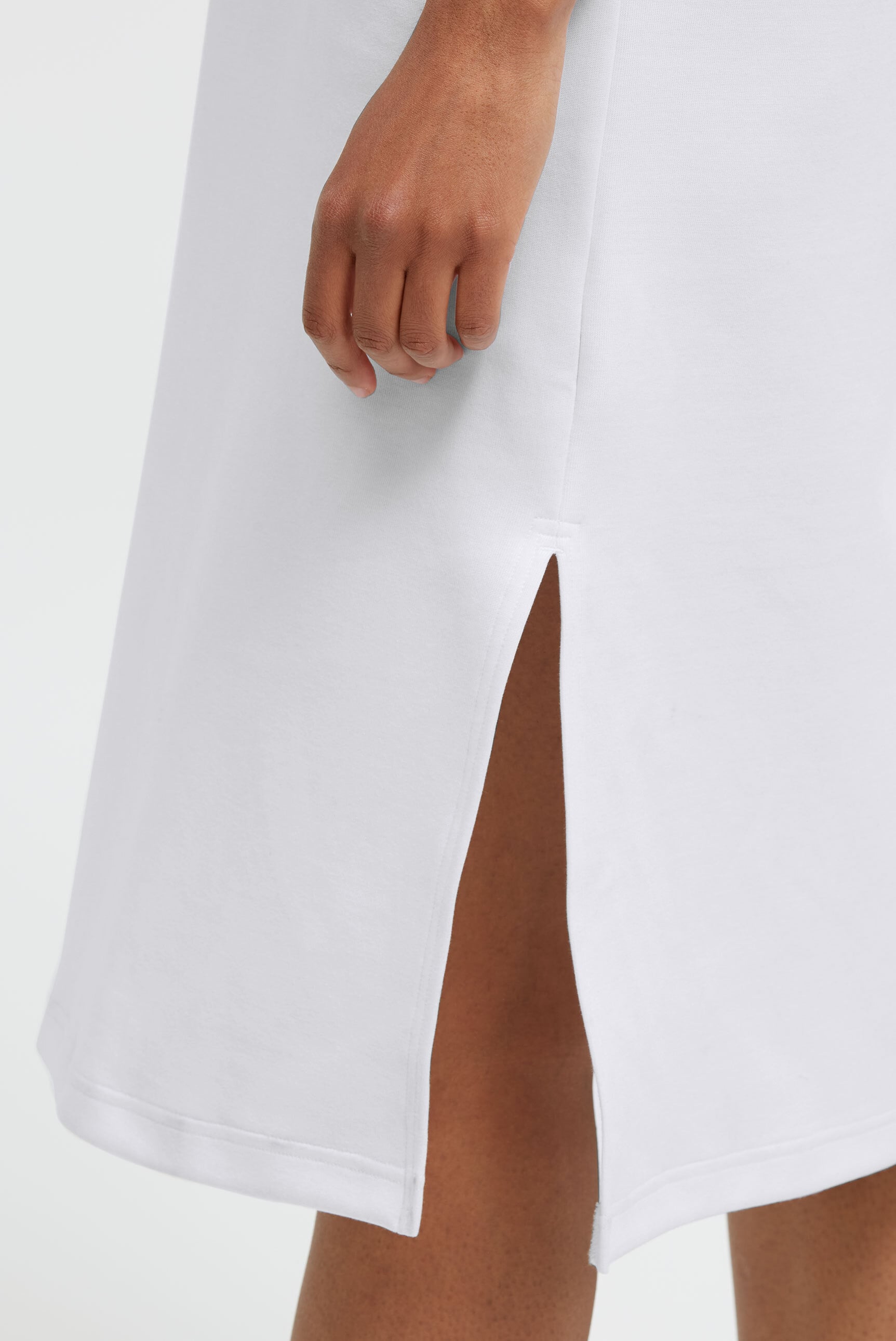 SENSES.THE LABEL Sommerkleid Ohne Taschen mit Seitenschlitze