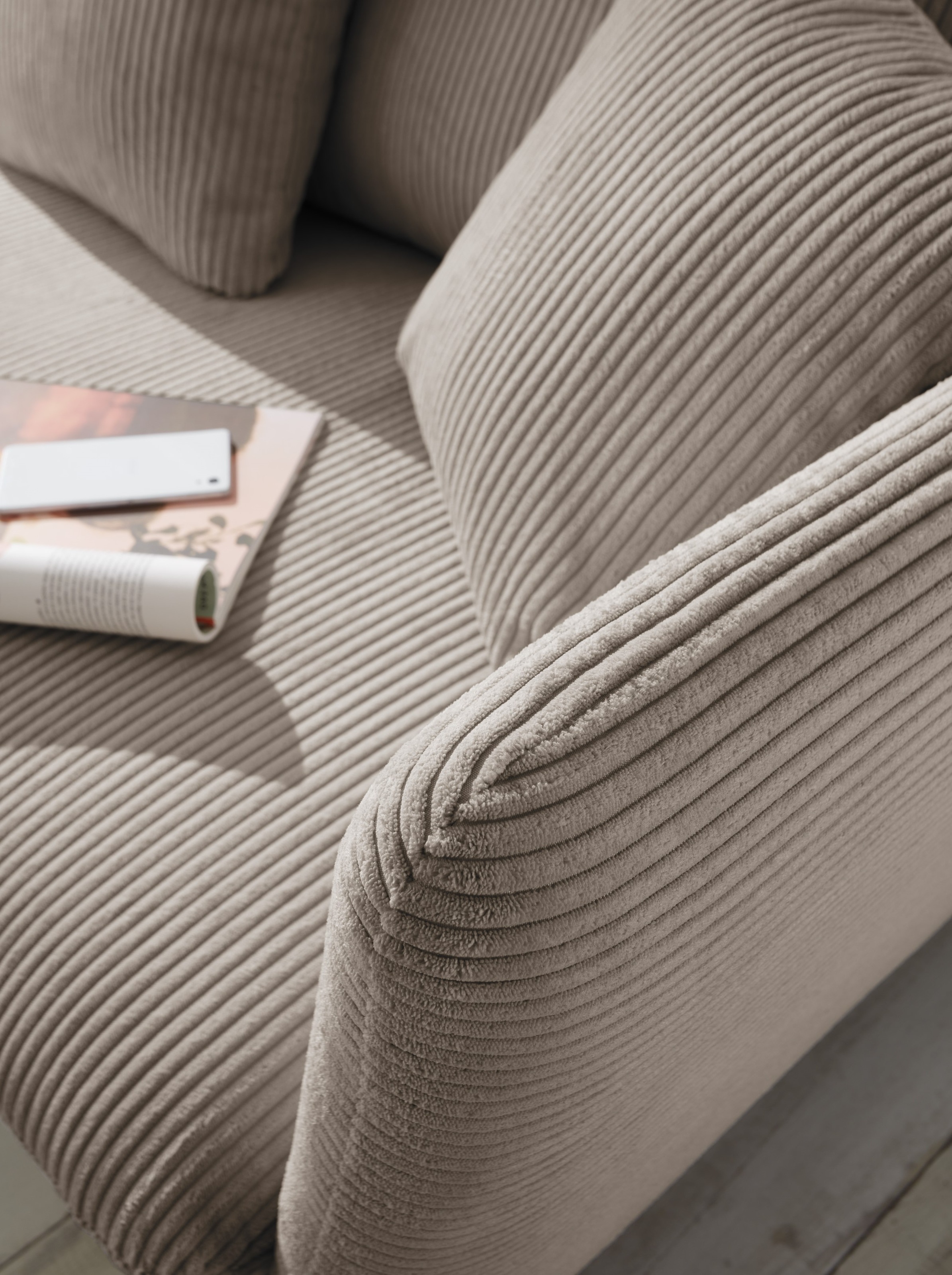 andas Ecksofa »MERLE, 258 cm, L-Form, traumhafter Cord,«, mit Bettfunktion und Bettkasten, Liegefläche 224 x 139