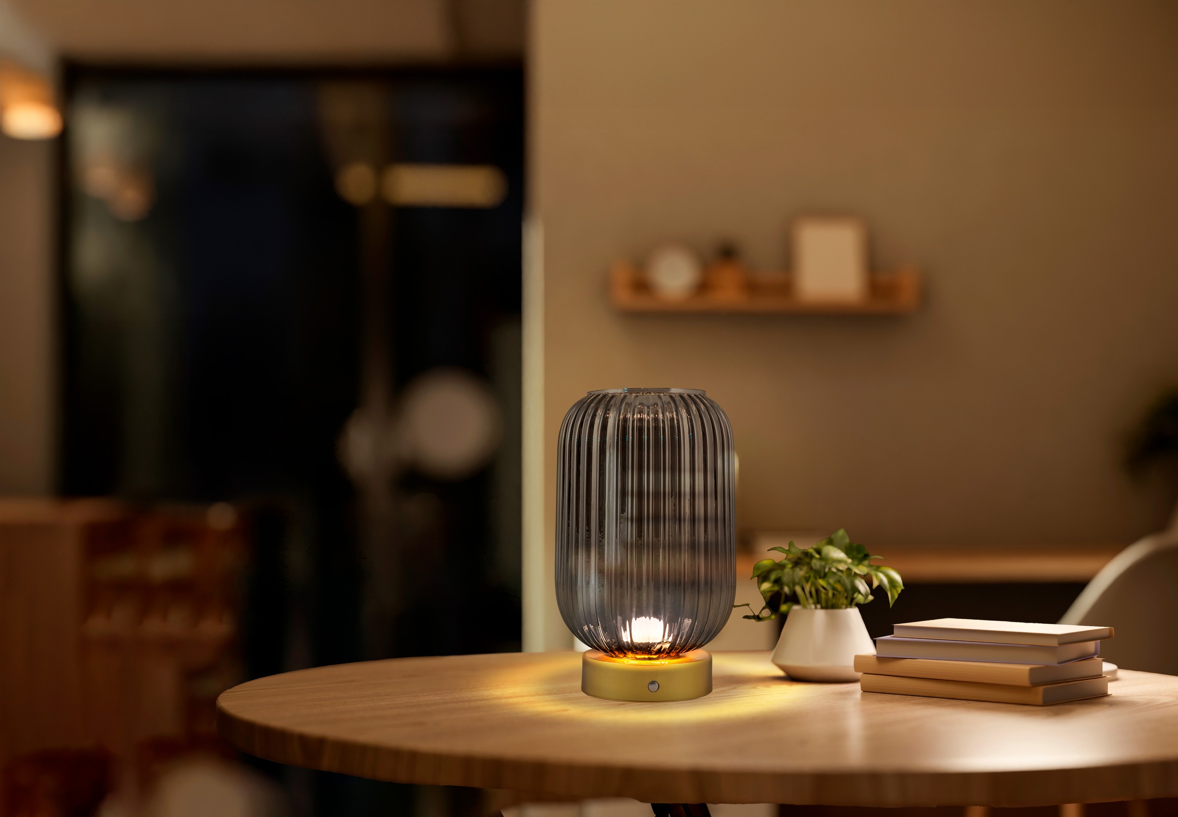 näve LED Tischleuchte »Luise« LED-Modul 1 Stk. Warmweiß Akkuleuchte gold, aufladbar USB Typ C, dimmbar per Berührungssensor