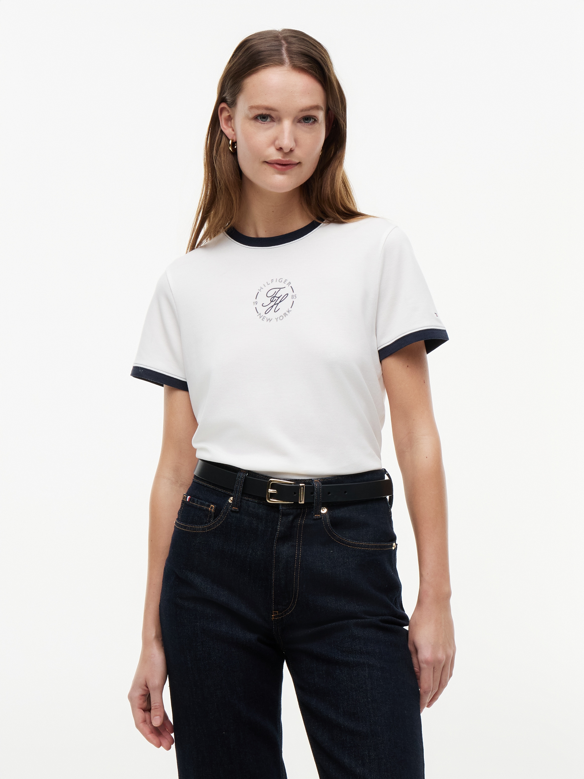 Tommy Hilfiger Kurzarmshirt "TH ROUNDAL REG C-NK SS TEE" mit kontrastfarbenen Bündchen