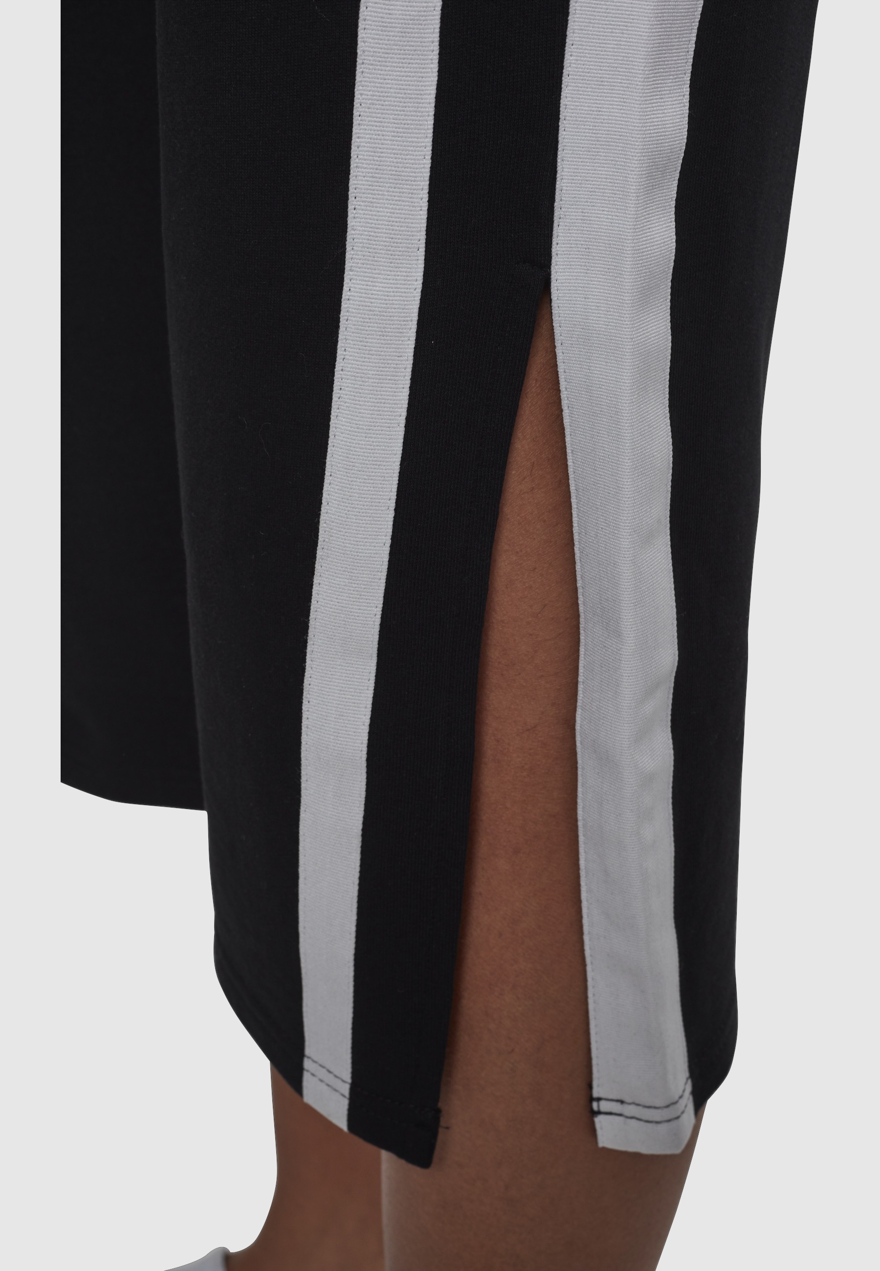 URBAN CLASSICS Culotte »Urban Classics Damen Ladies Taped Terry Culotte«