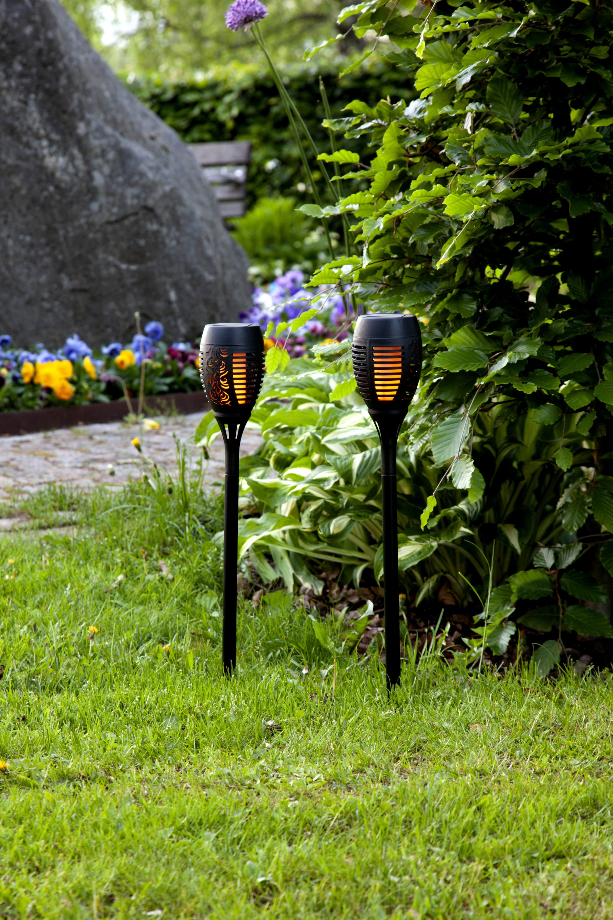 Parforce Traditional Hunting LED Solarleuchte »Solar-Fackel« LED-Board 2 Stk. Extra-Warmweiß 2er-Set, Flammen-Effekt, je 36 Lichtpunkte, Dämmerungssensor