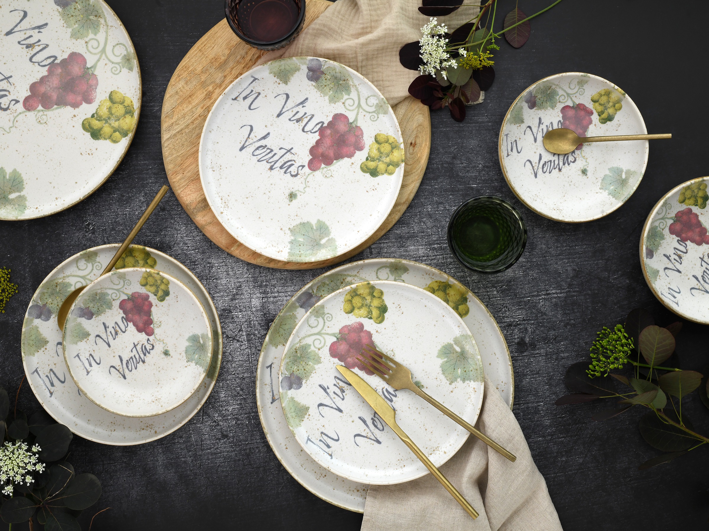 CreaTable Teller-Set »Uno In Vino Veritas, Tellerset 12-tlg«, (Set, 12 tlg.), Weintraubenmotive, Vintage Style