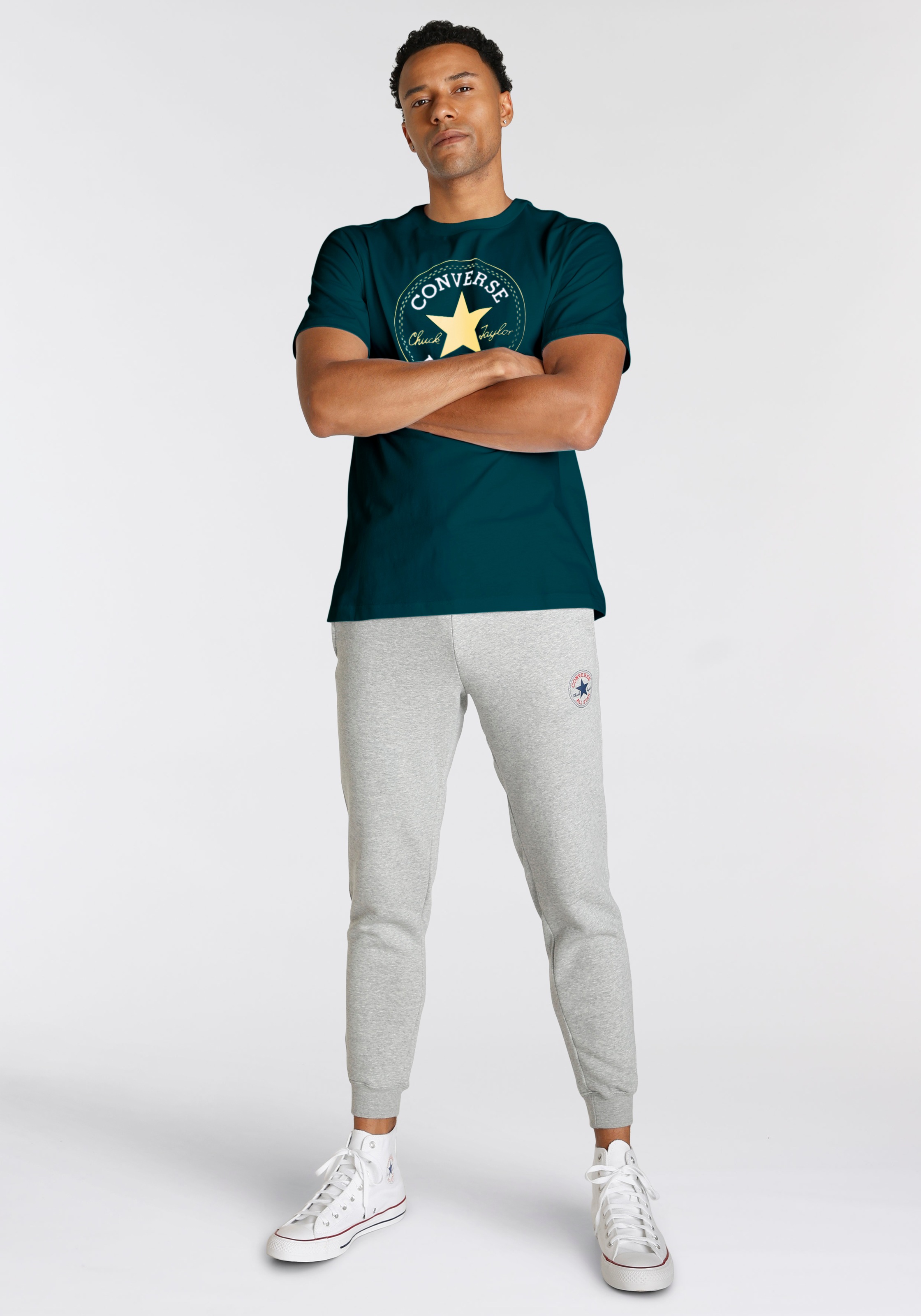 Converse T-Shirt "UNISEX CONVERSE GO-TO ALL STAR PATCH LOGO STANDARD FIT T- günstig online kaufen