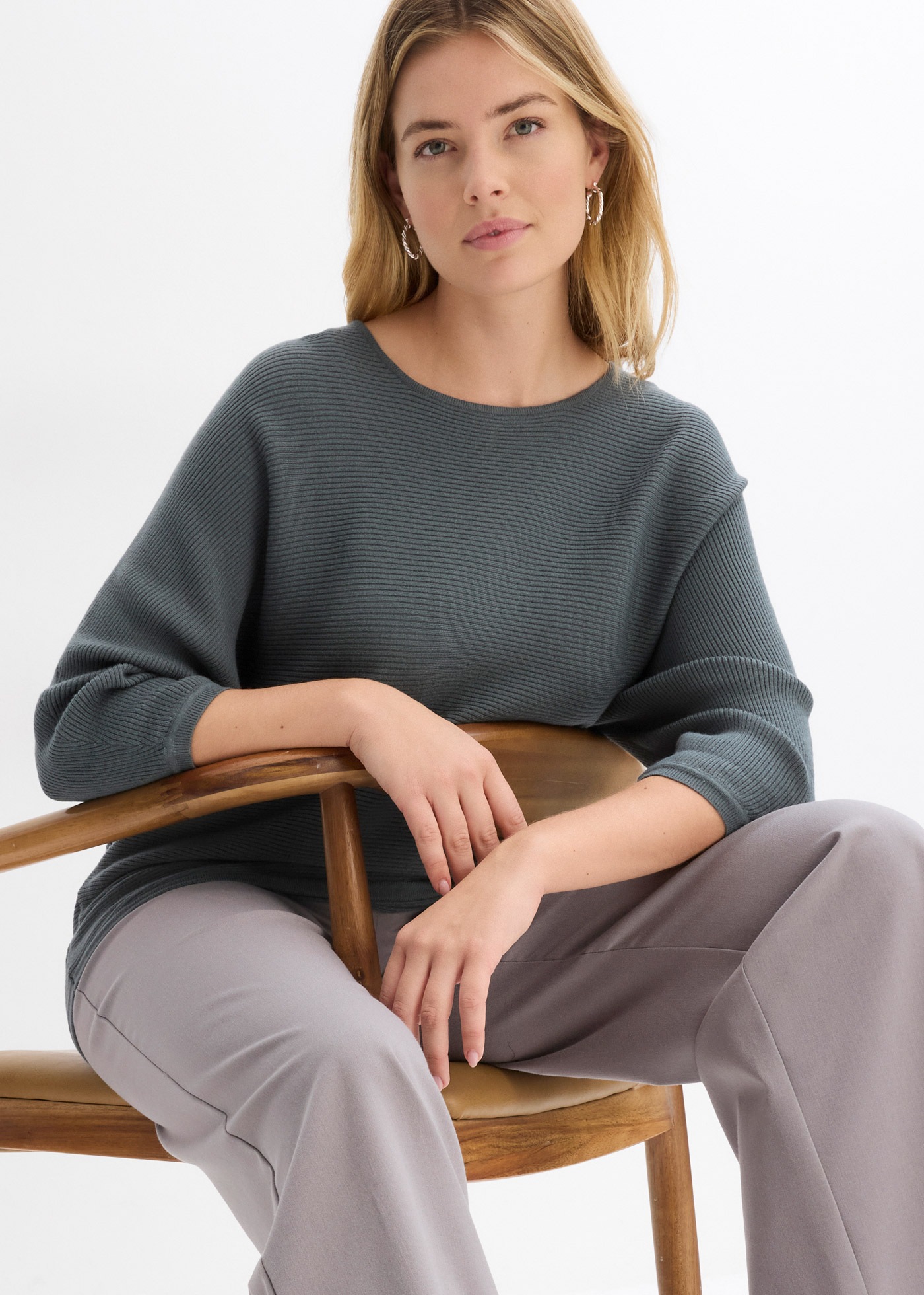 bonprix Strickpullover 1 aus Viskose, mit Rippstruktur, halber Fledermausarm