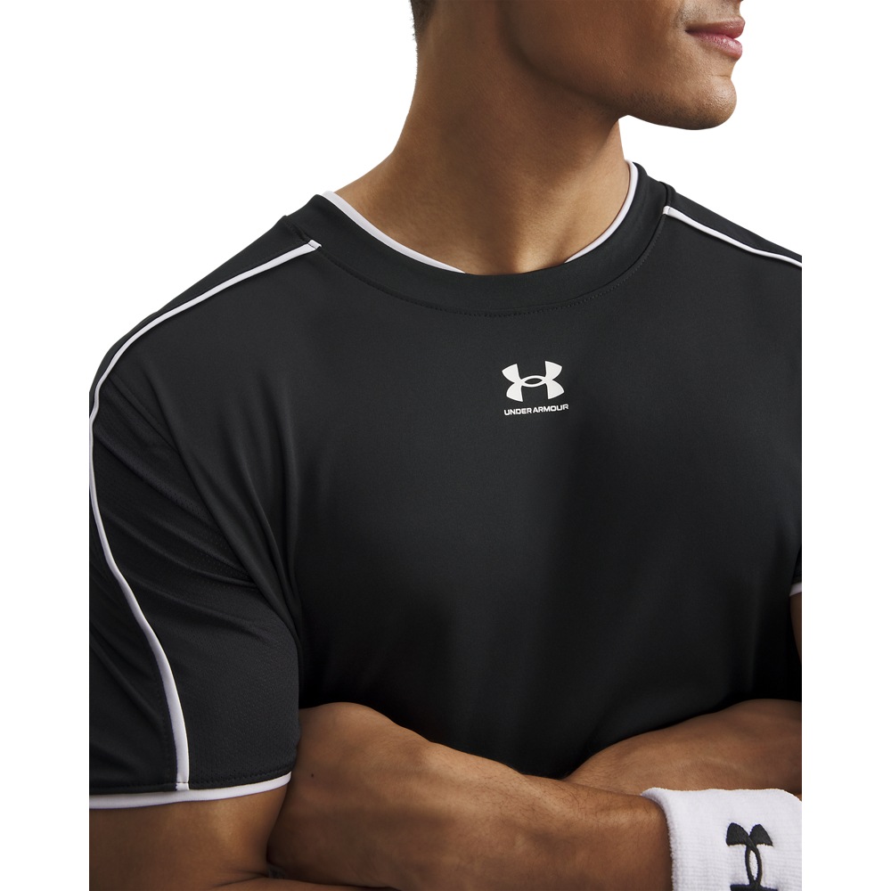 Under Armour® Trainingsshirt »UA M CHALLENGER TRAIN SS« 1 tlg. mit kurzem Arm, atmungsaktive Mesh-Einsätze