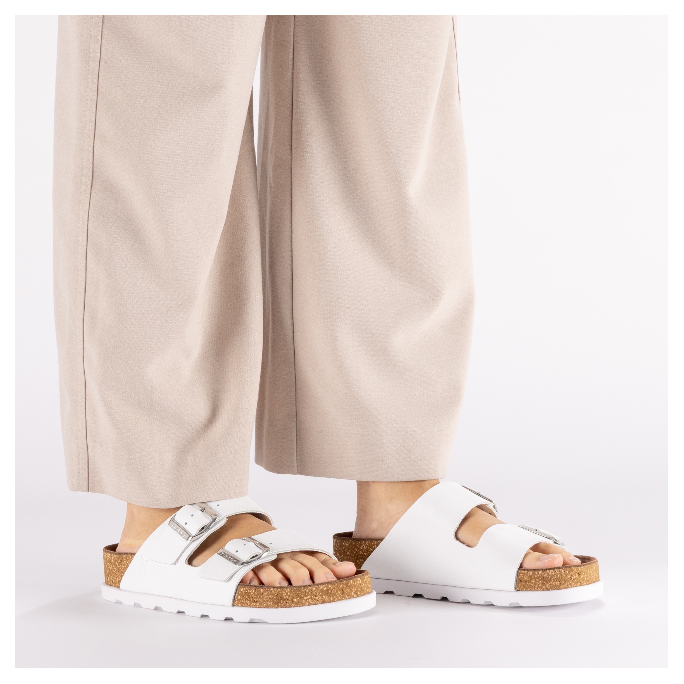 Pantolette RIEKER, Herren, Gr. 43, weiß, Glattleder, unifarben, Basic, Schuhe Pantolette, Hausschuh, Sommerschuh, Strandschuh, Zweischnaller mit Softfußbett 2