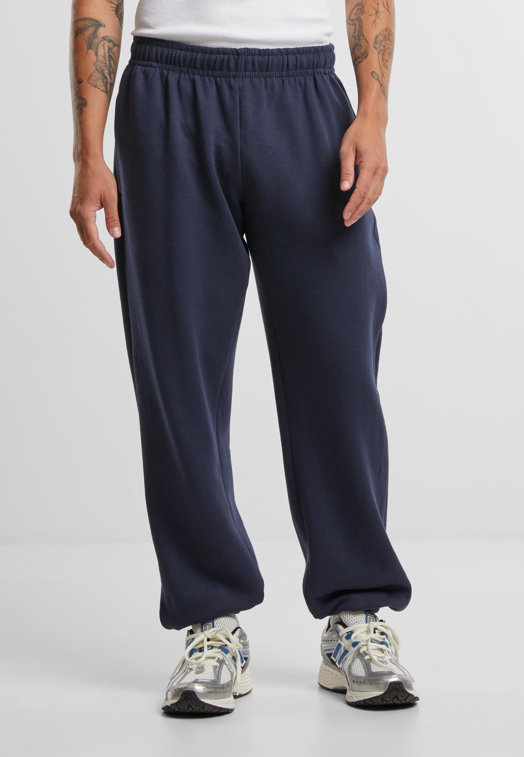URBAN CLASSICS Jogginghose »Urban Classics Basic Essential Sweatpants«, (1 tlg.)
