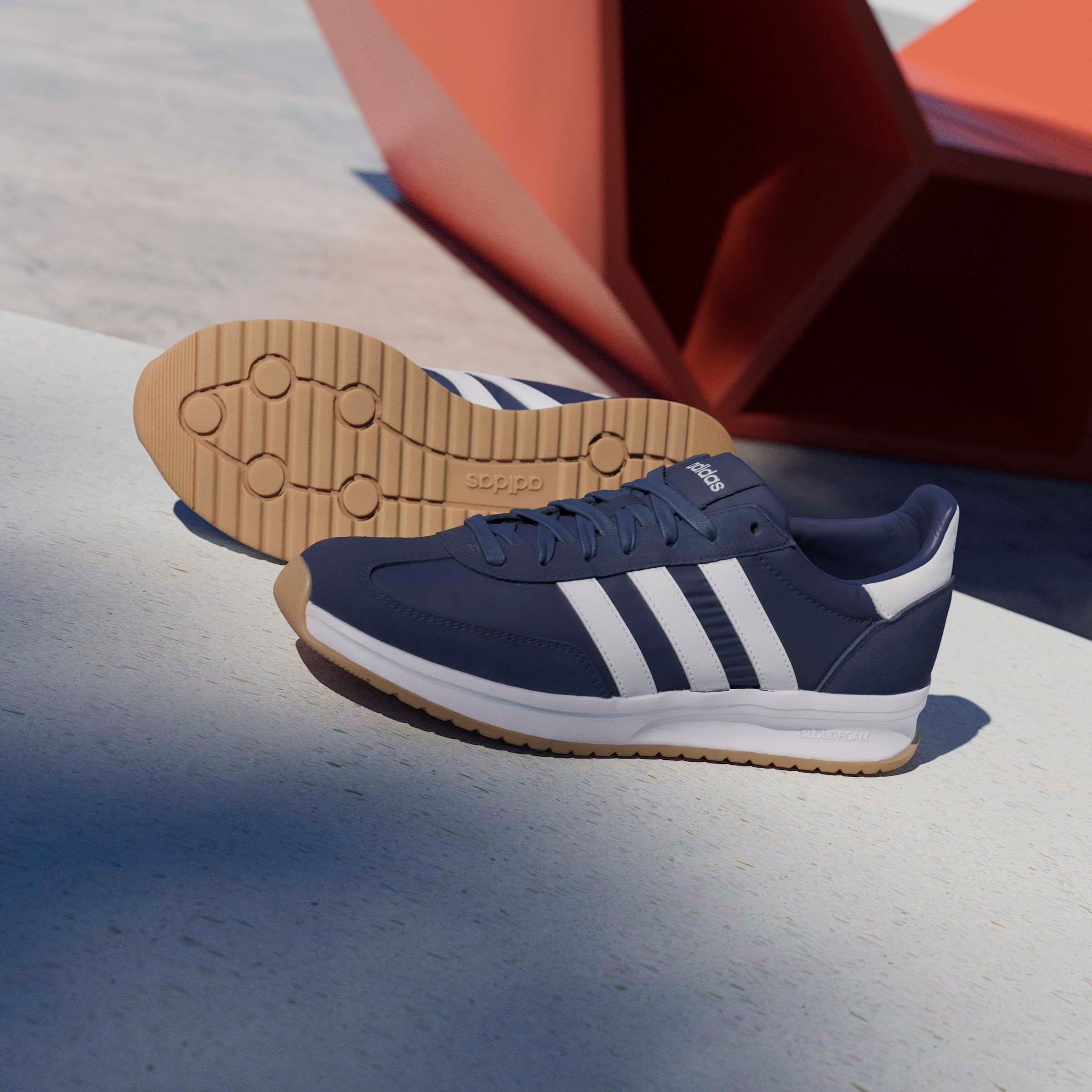 adidas Sportswear Sneaker »RUN 70S 2.0«, inspiriert vom Design des adidas SL72