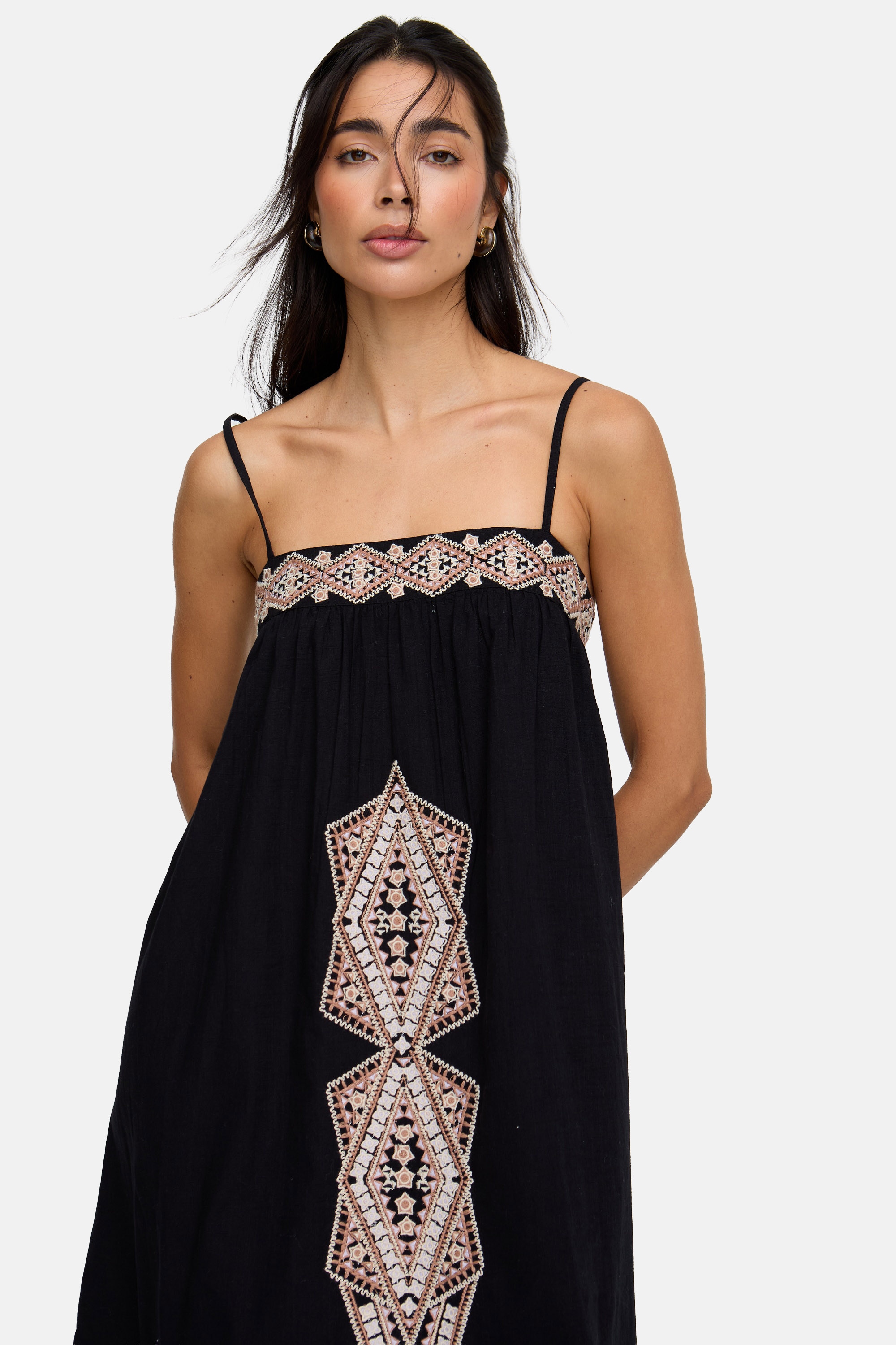 RAFFYA Midikleid »Sapphire Spaghetti Strap Embroidered Maxi Dress Damen«