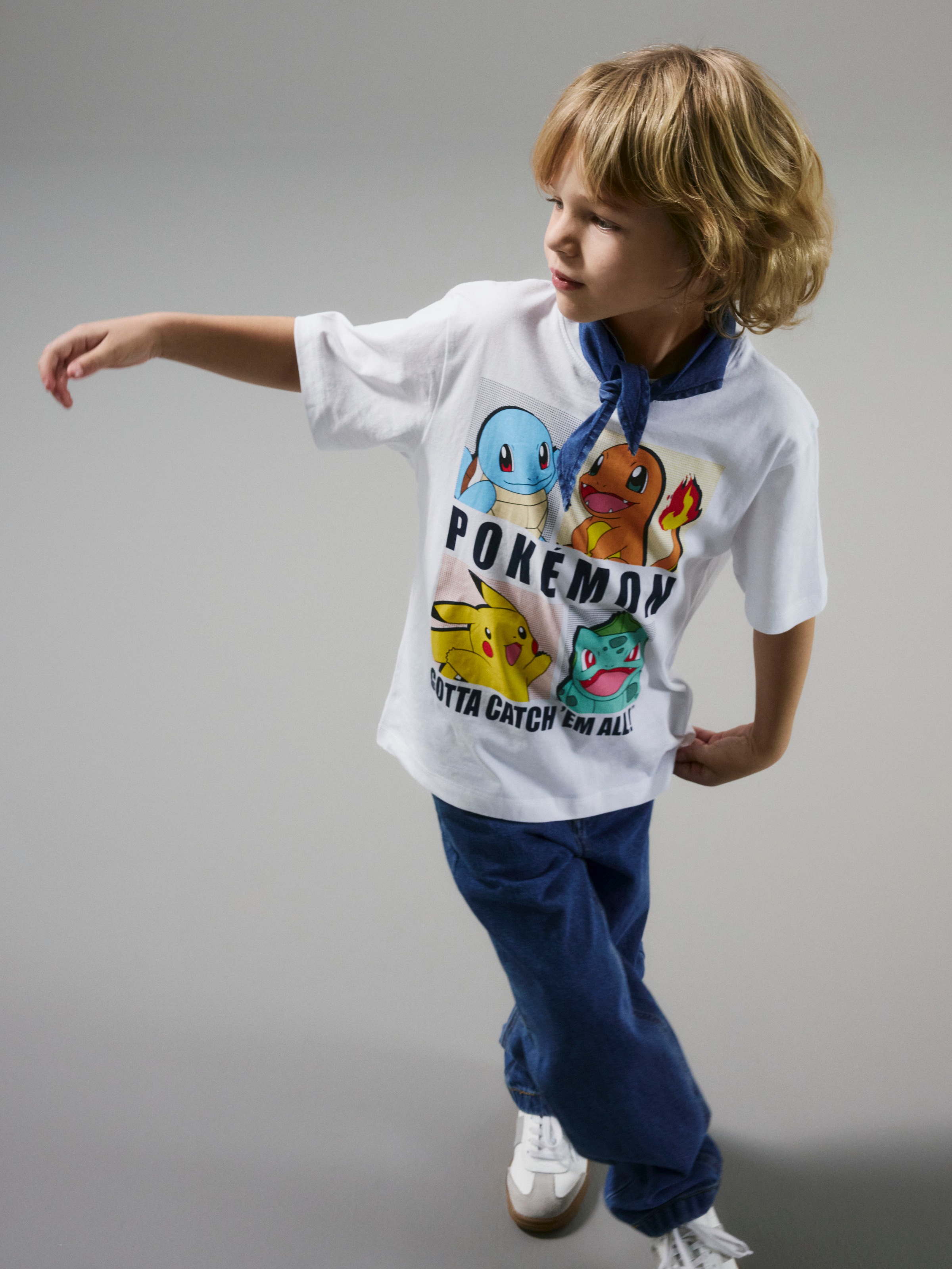 Name It T-Shirt »NKMDAZZ POKEMON NREG SS TOP BOX NOOS SKY«, mit großem Pokémon-Frontmotiv