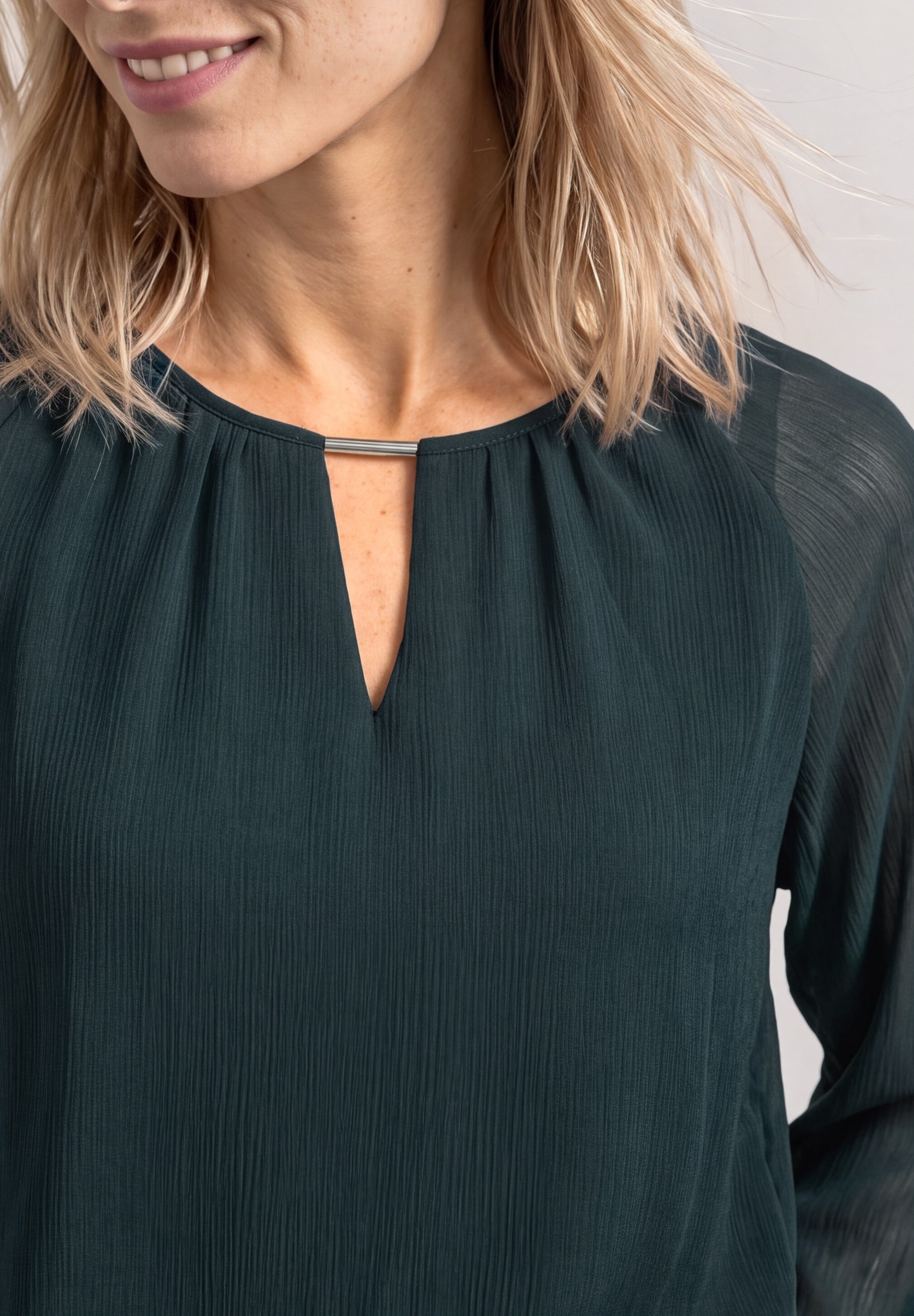 STREET ONE Chiffonbluse Tunika mit Cut-Out-Detail