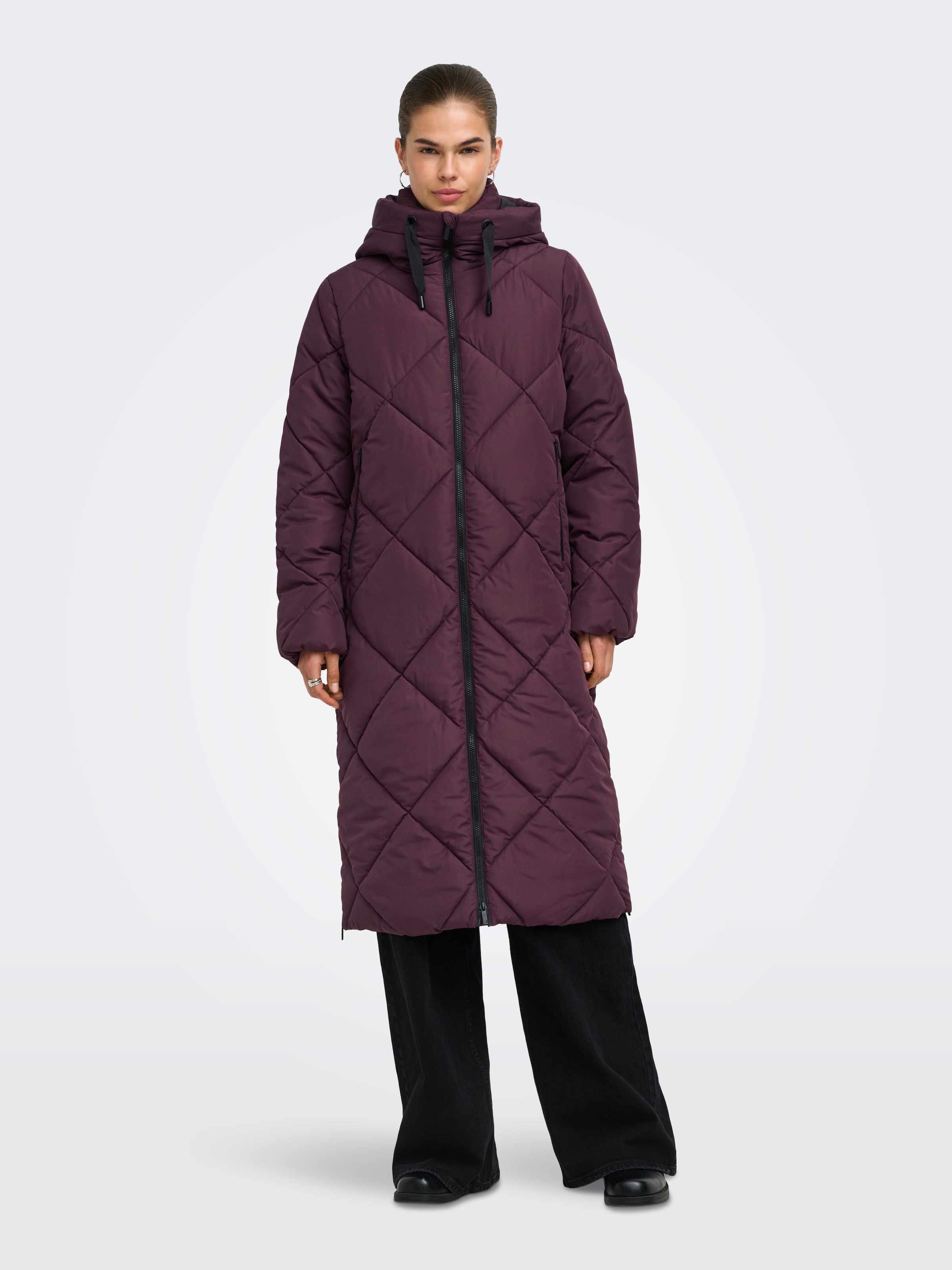 ONLY Steppmantel »ONLMAGGI LONG HOOD PUFFER CC OTW« Kunstfaser