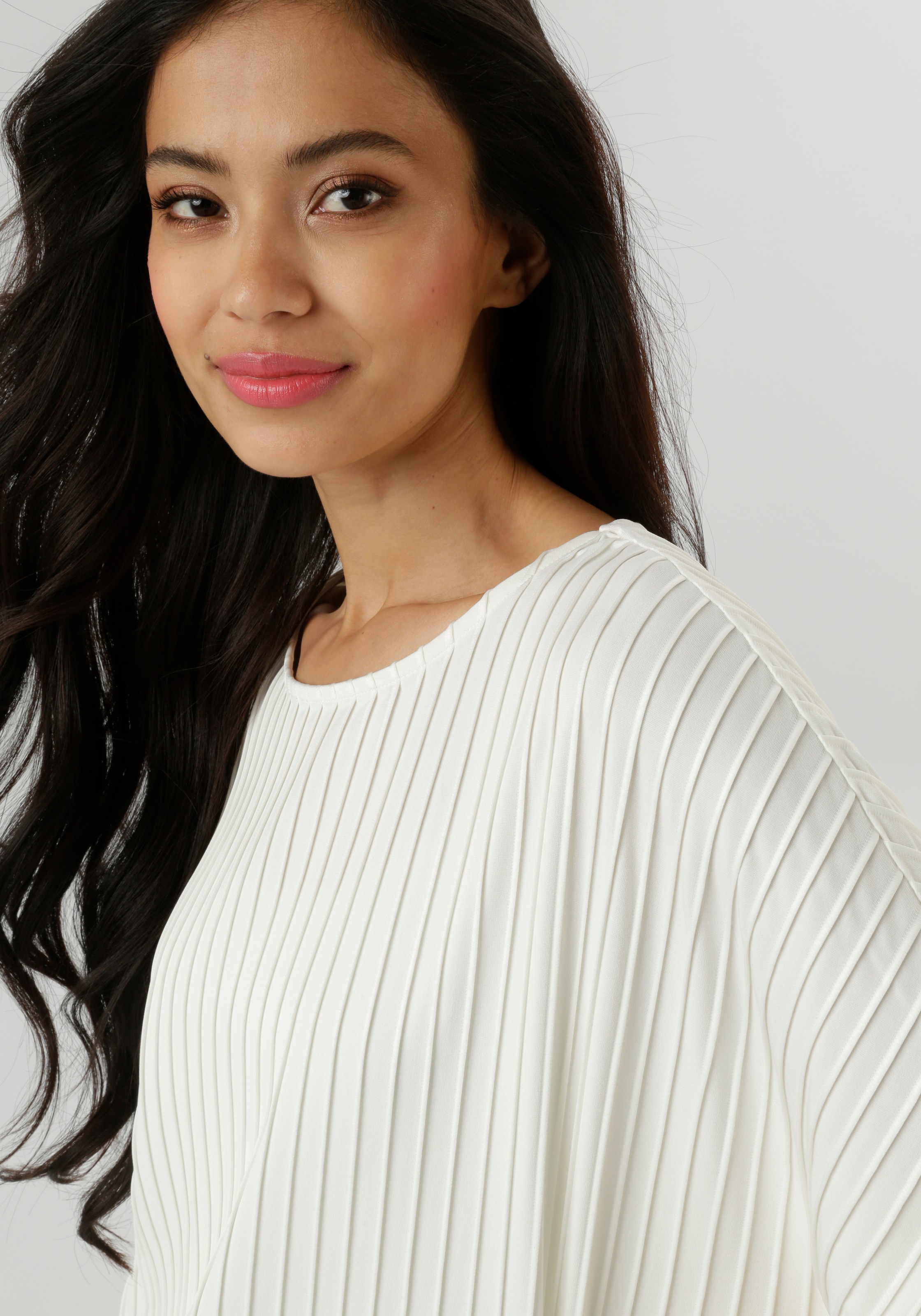 Thumbnail - Aniston SELECTED Fledermausshirt mit moderner Oberflächenstruktur