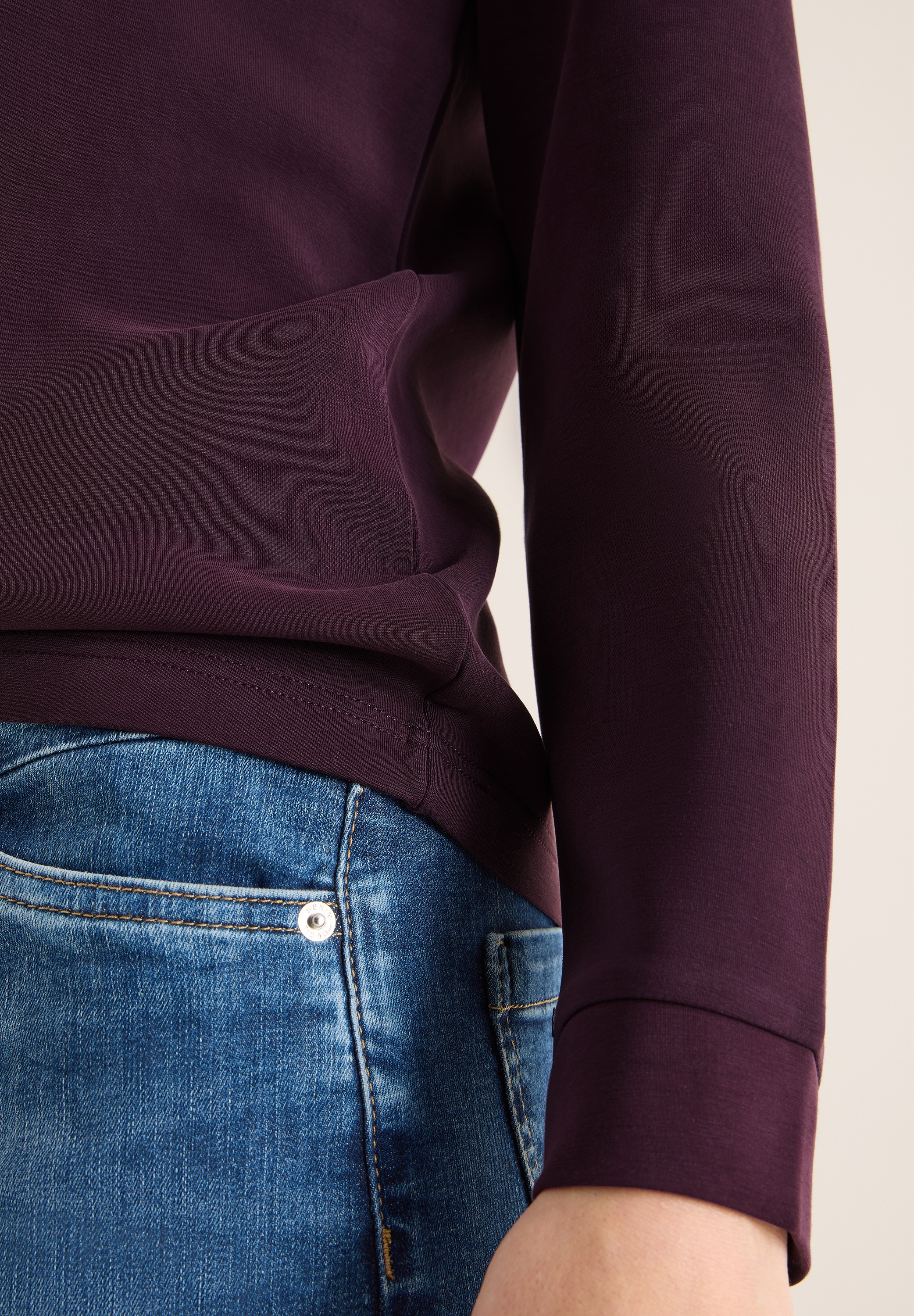 Thumbnail - Cecil Sweatshirt, Tonales Embroidery Artwork, bestickt