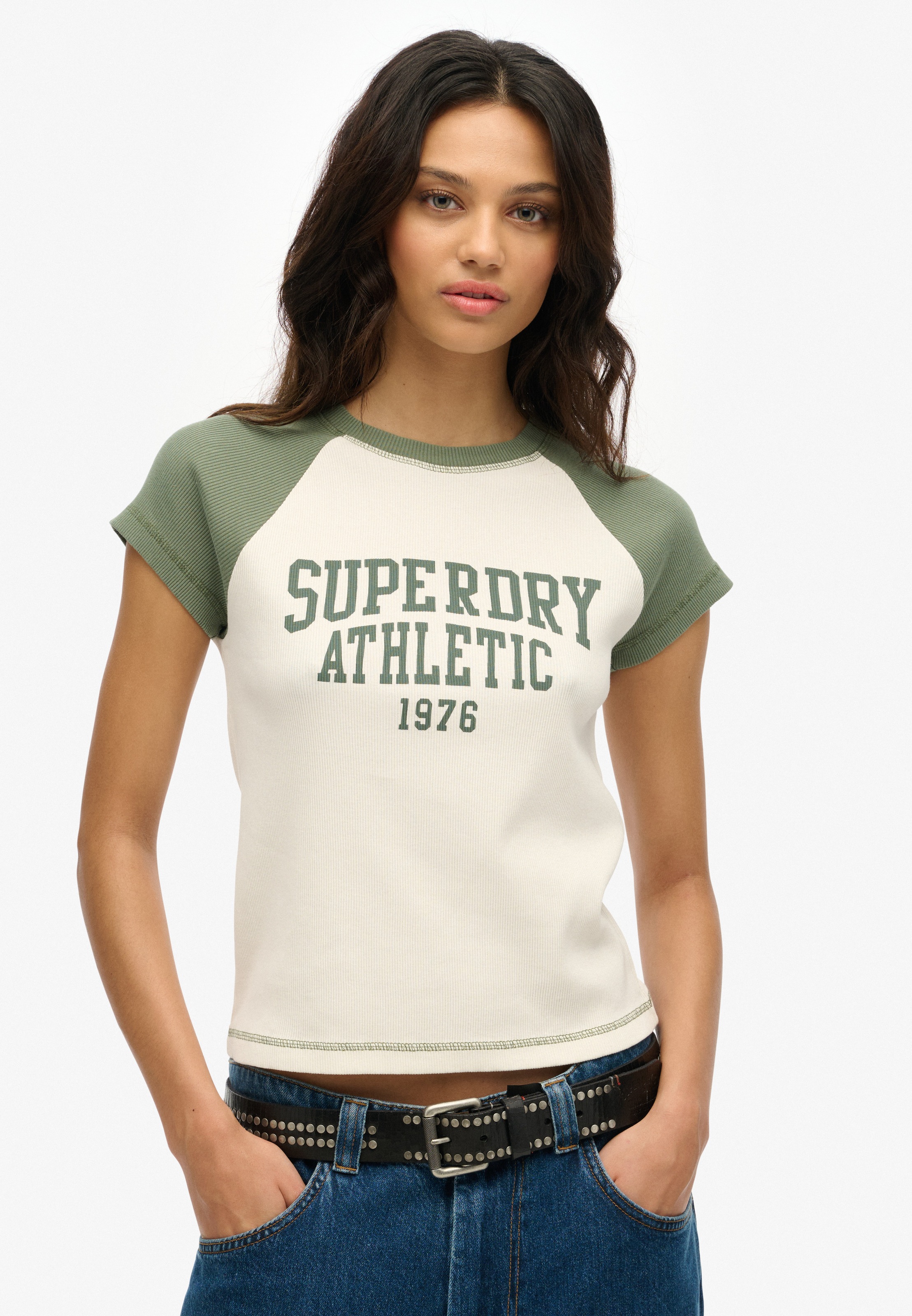 Superdry Print-Shirt "ATH ESS RAGLAN CAP SLEEVE TEE", mit kontrastfarbigen günstig online kaufen