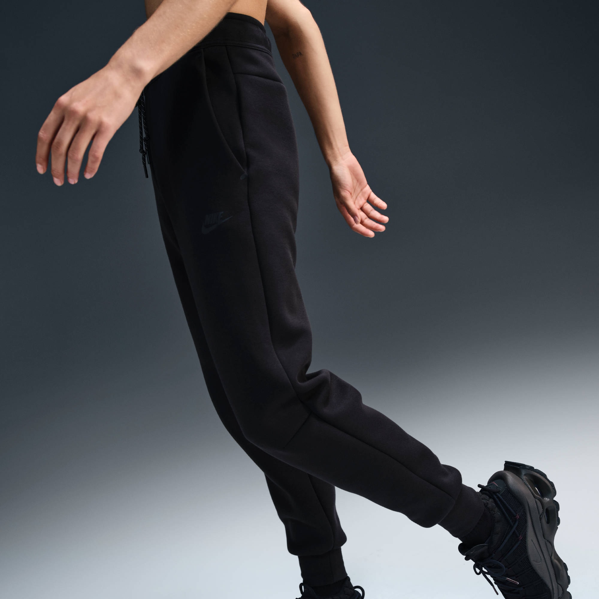 Nike Sportswear Sporthose "W NSW TCH FLC MR JGGER 2" für vielseitige sportl günstig online kaufen